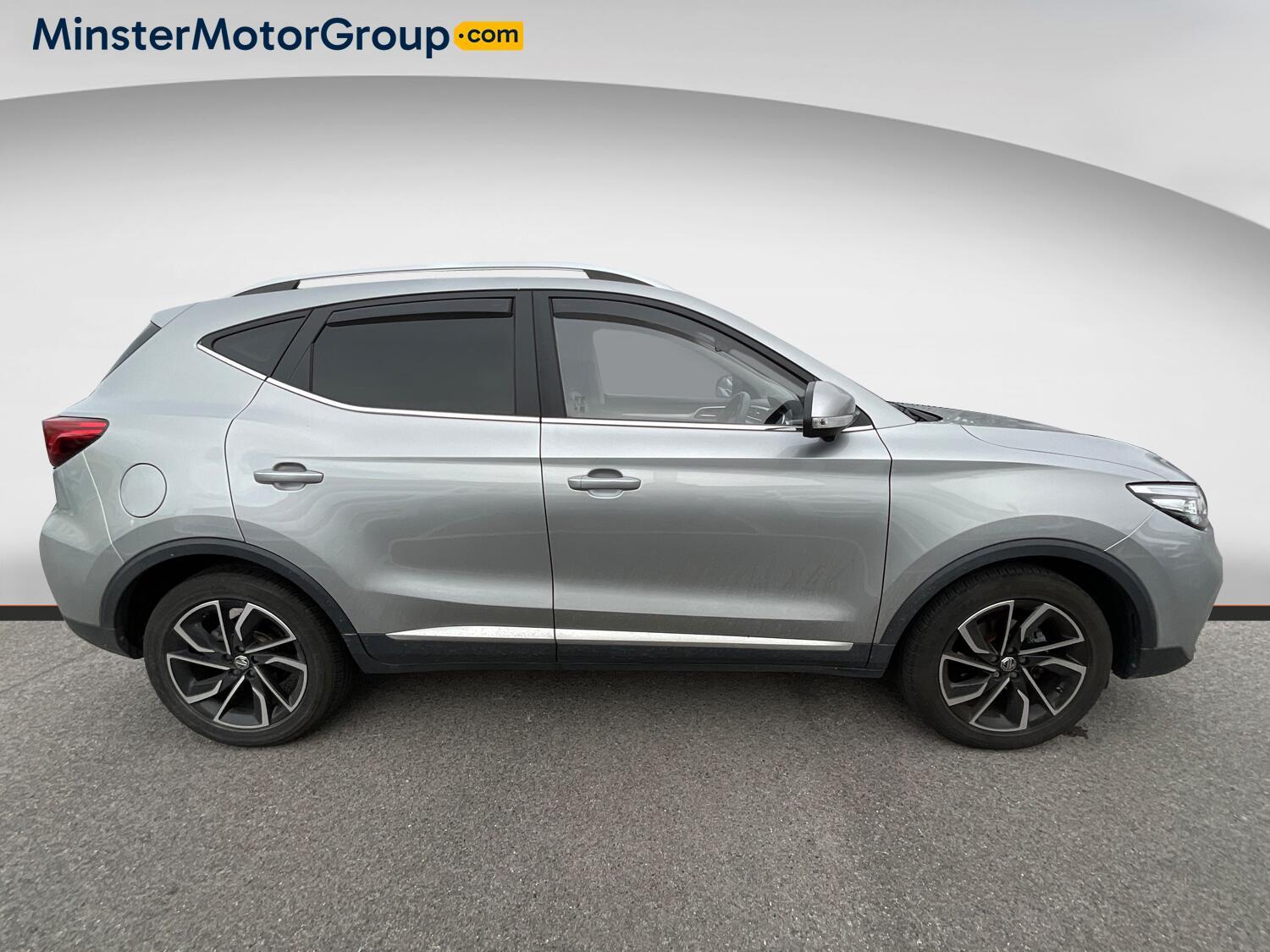 MG MG ZS - Image 2