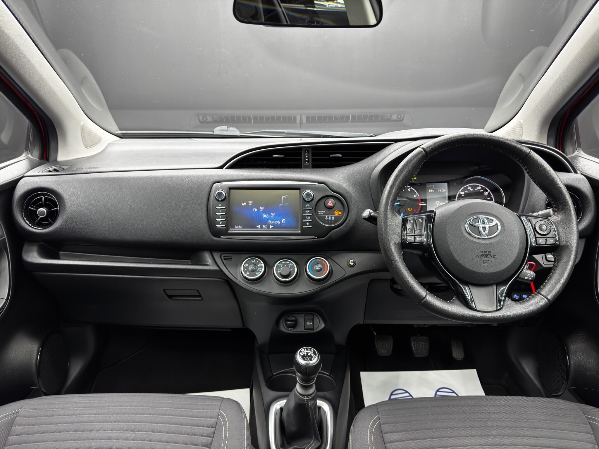 Toyota Yaris - Image 10