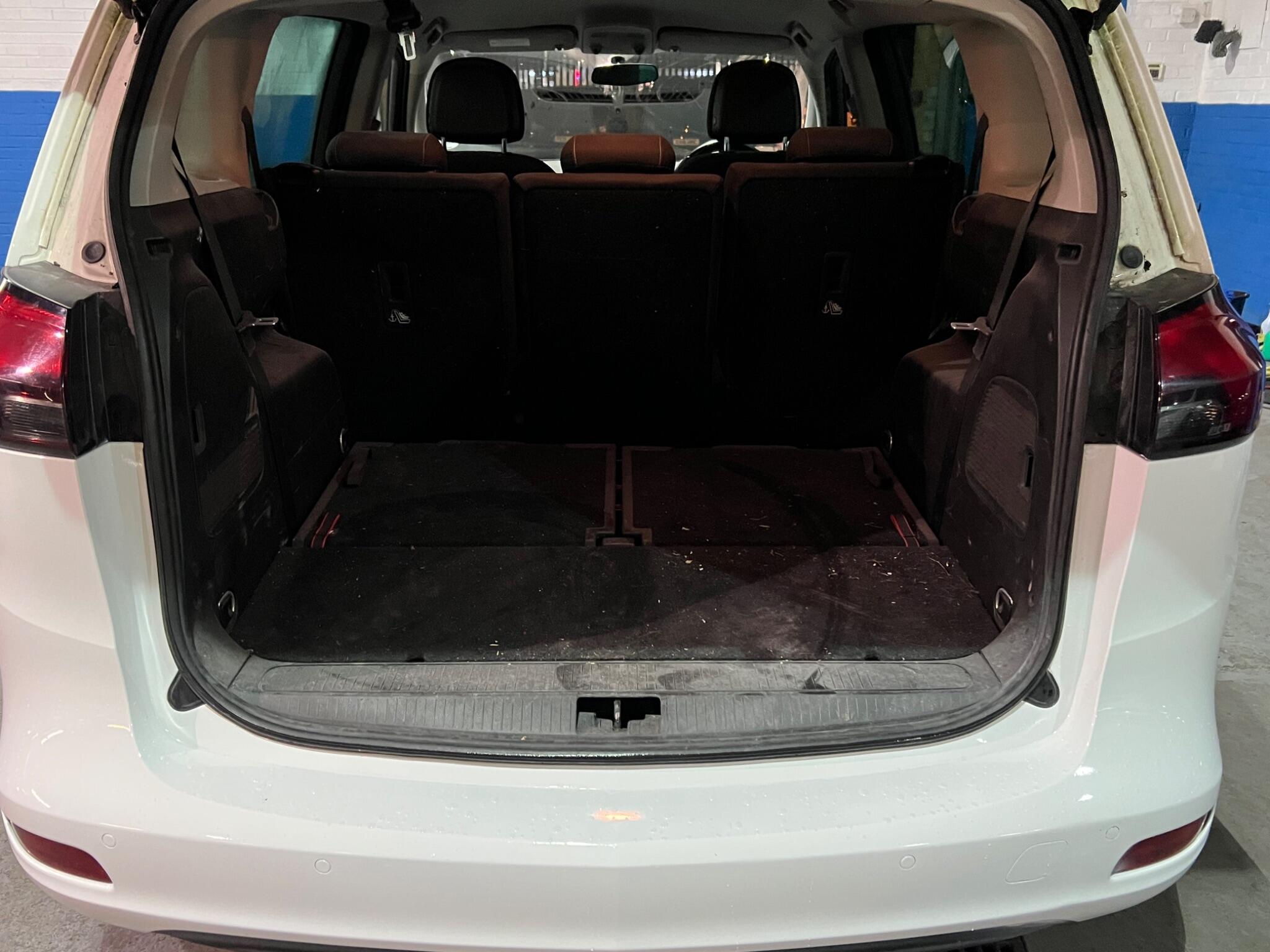 Vauxhall Zafira Tourer - Image 23