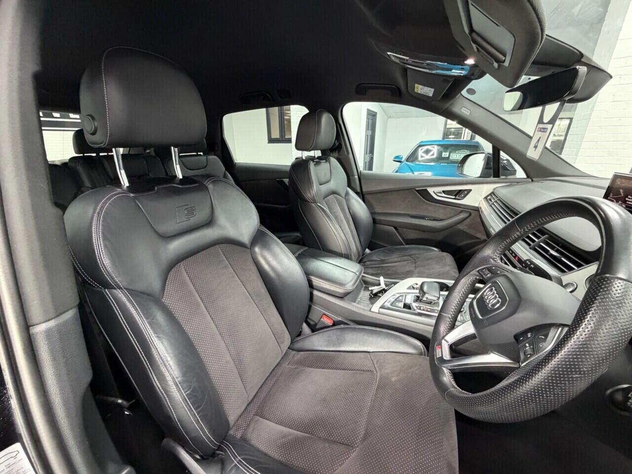 Audi Q7 - Image 15