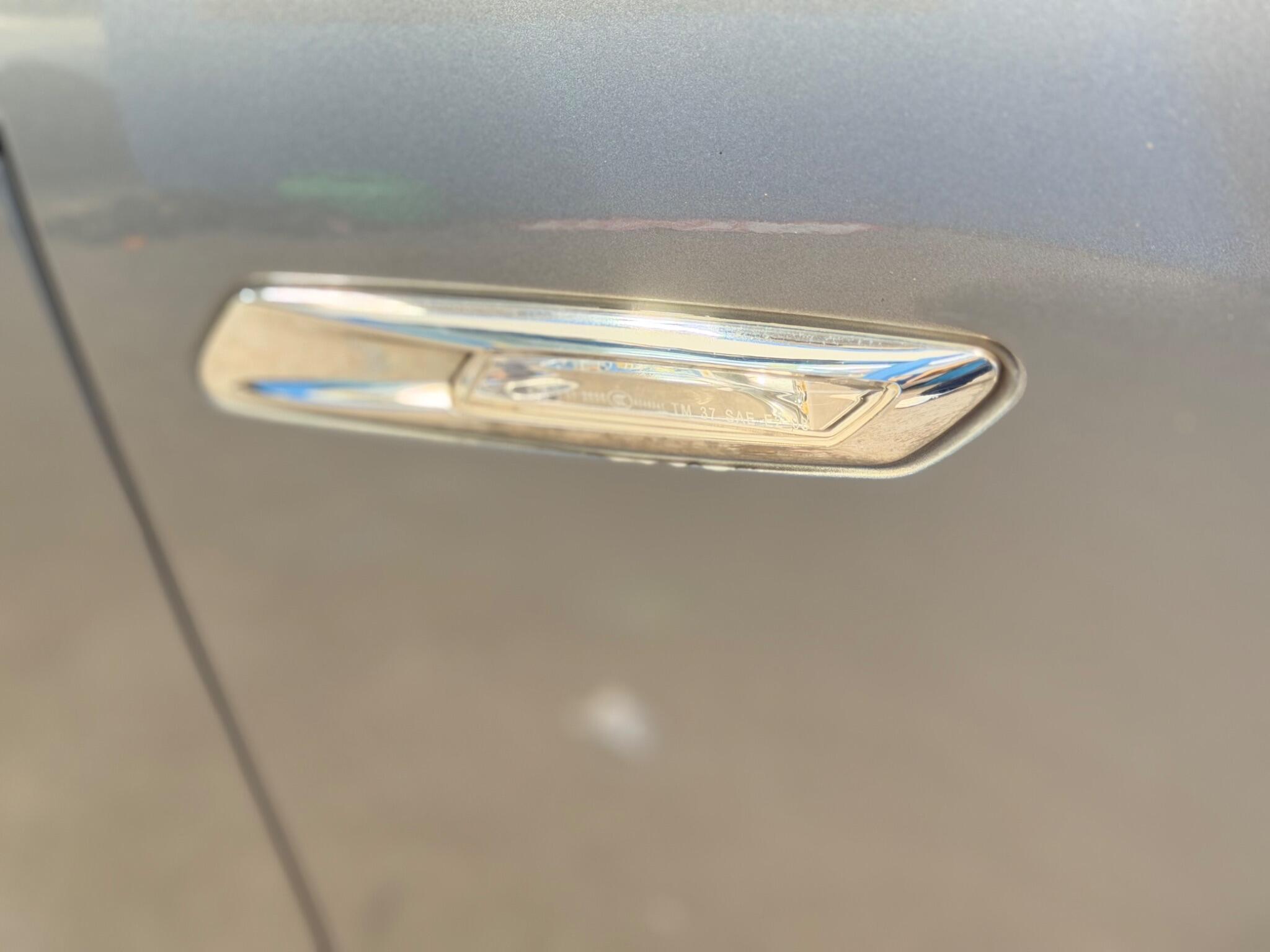 BMW 5 Series - Image 11