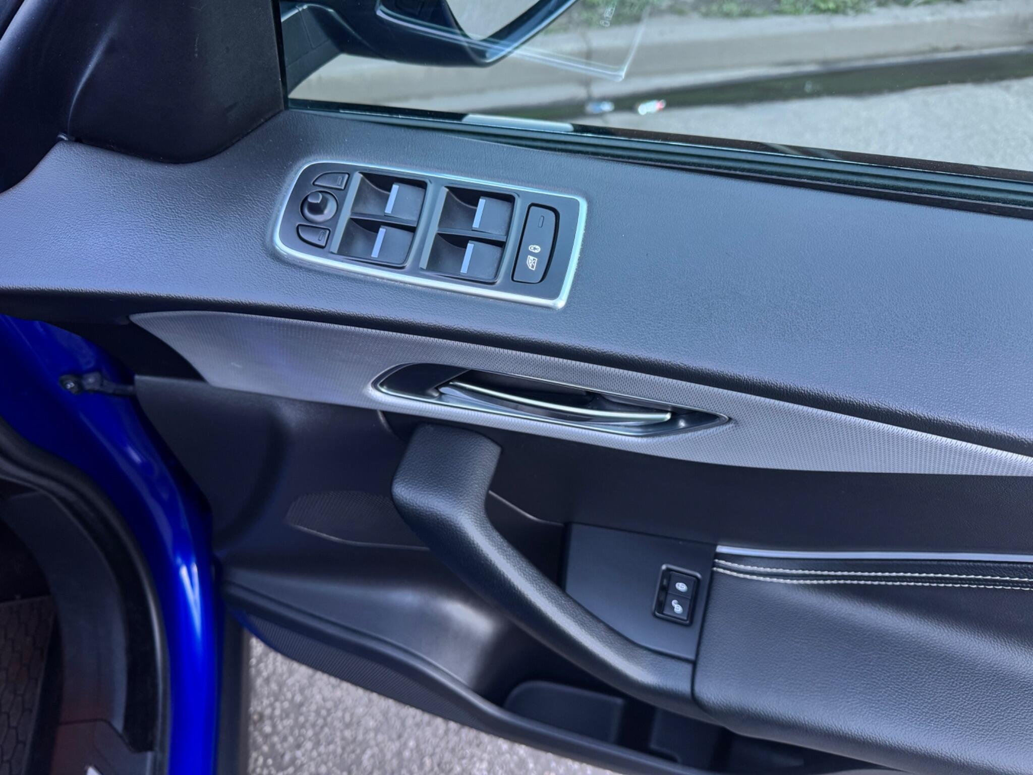 Jaguar F-Pace - Image 37