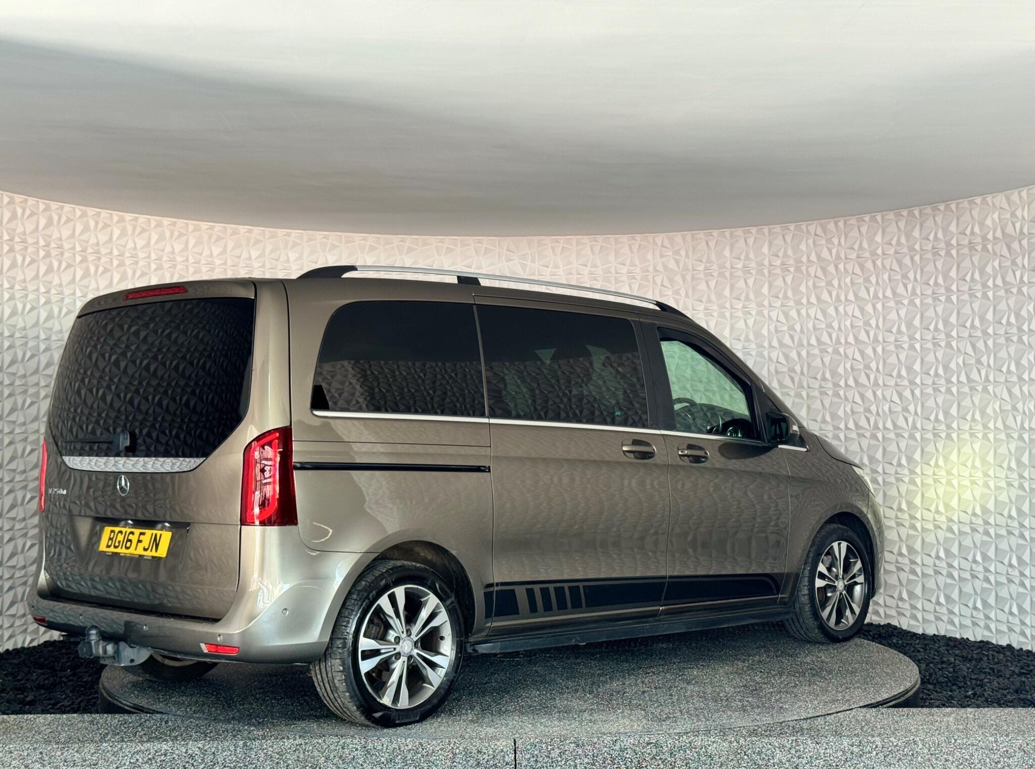 Mercedes V Class - Image 13