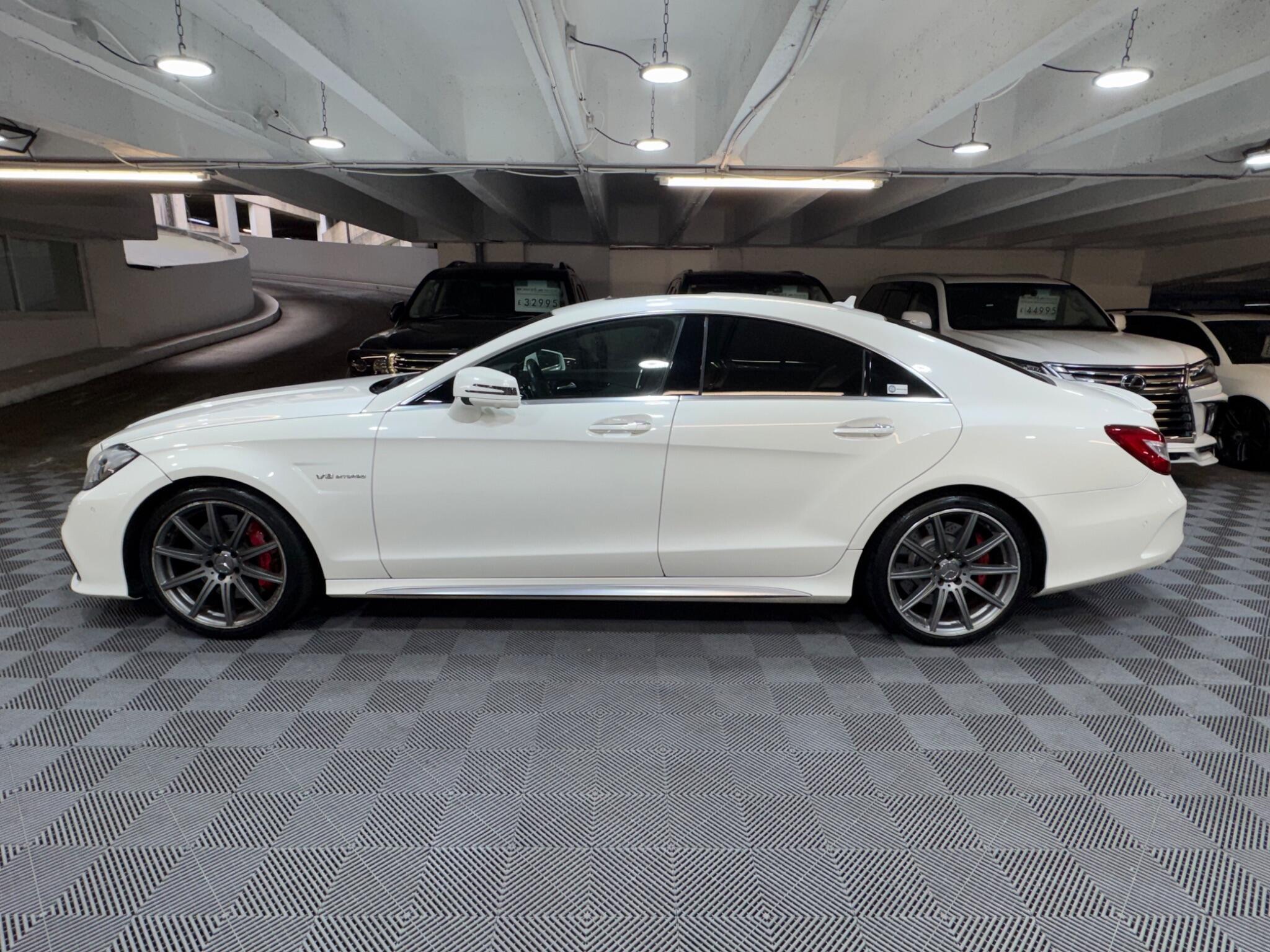 Mercedes CLS - Image 2