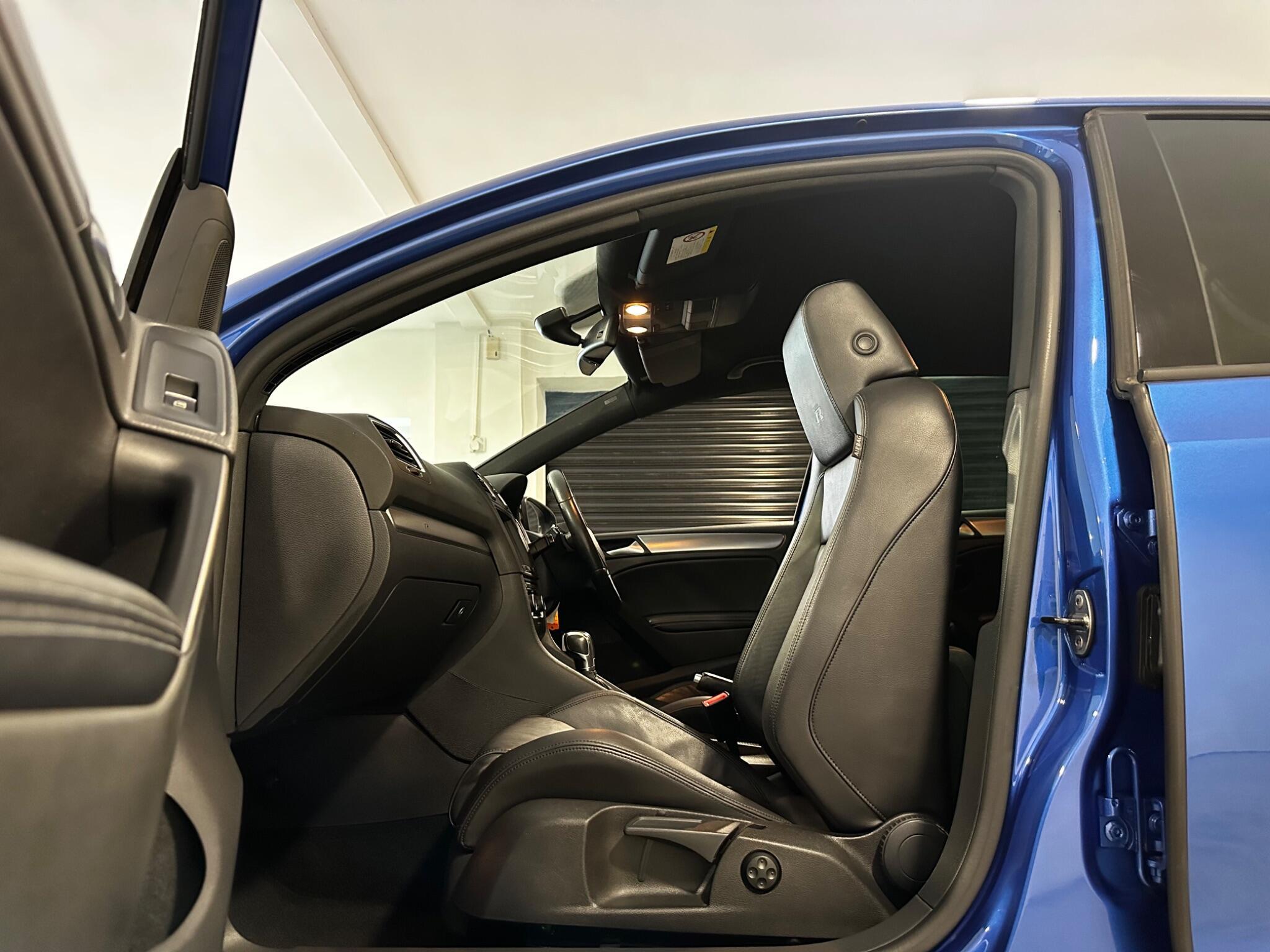 Volkswagen Golf - Image 18