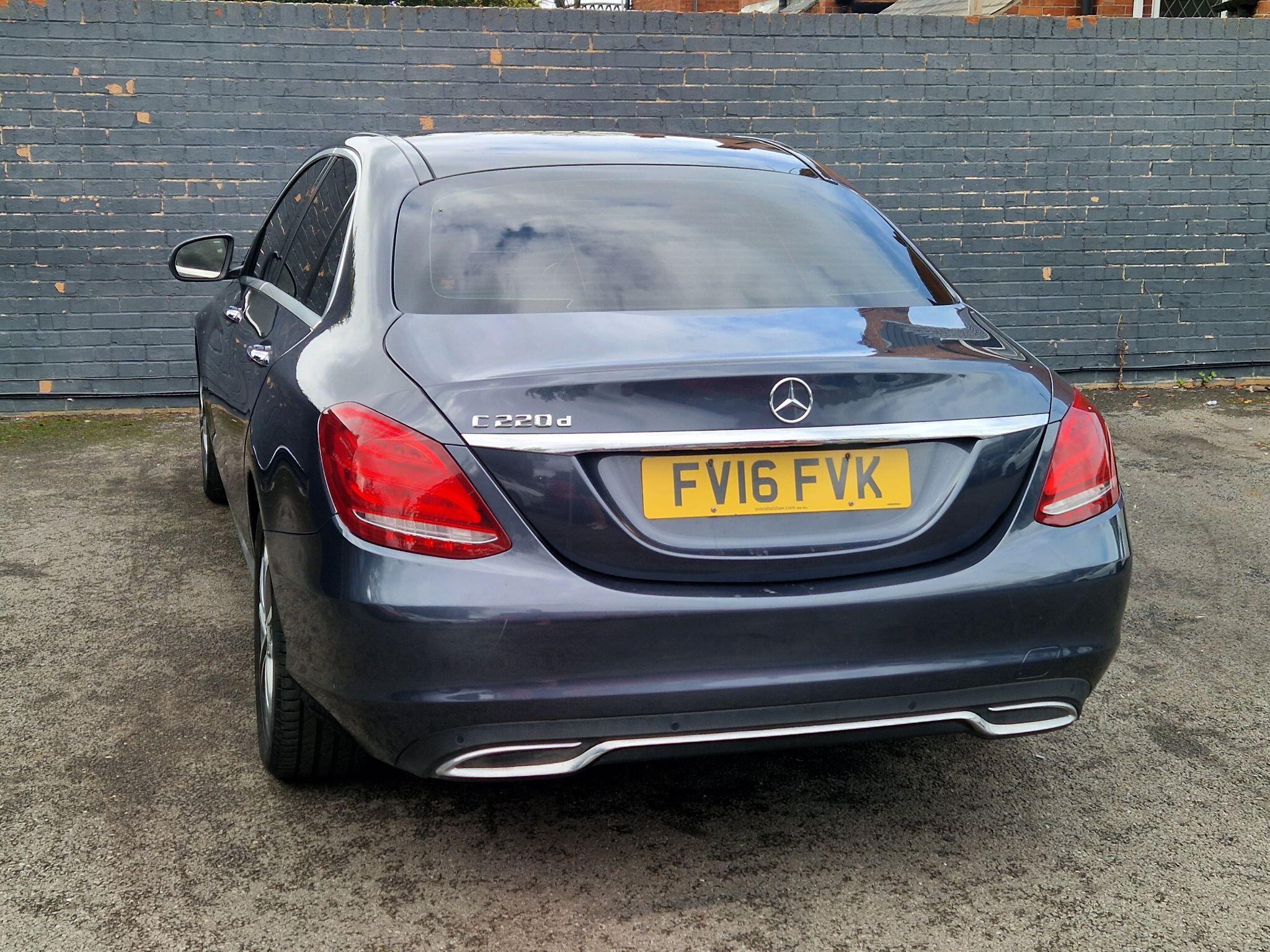 Mercedes C Class - Image 8