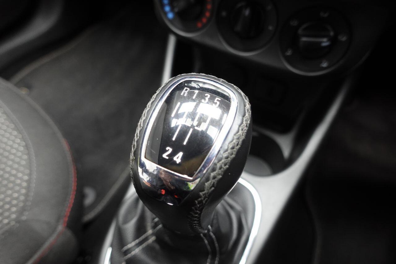 Vauxhall Corsa - Image 35