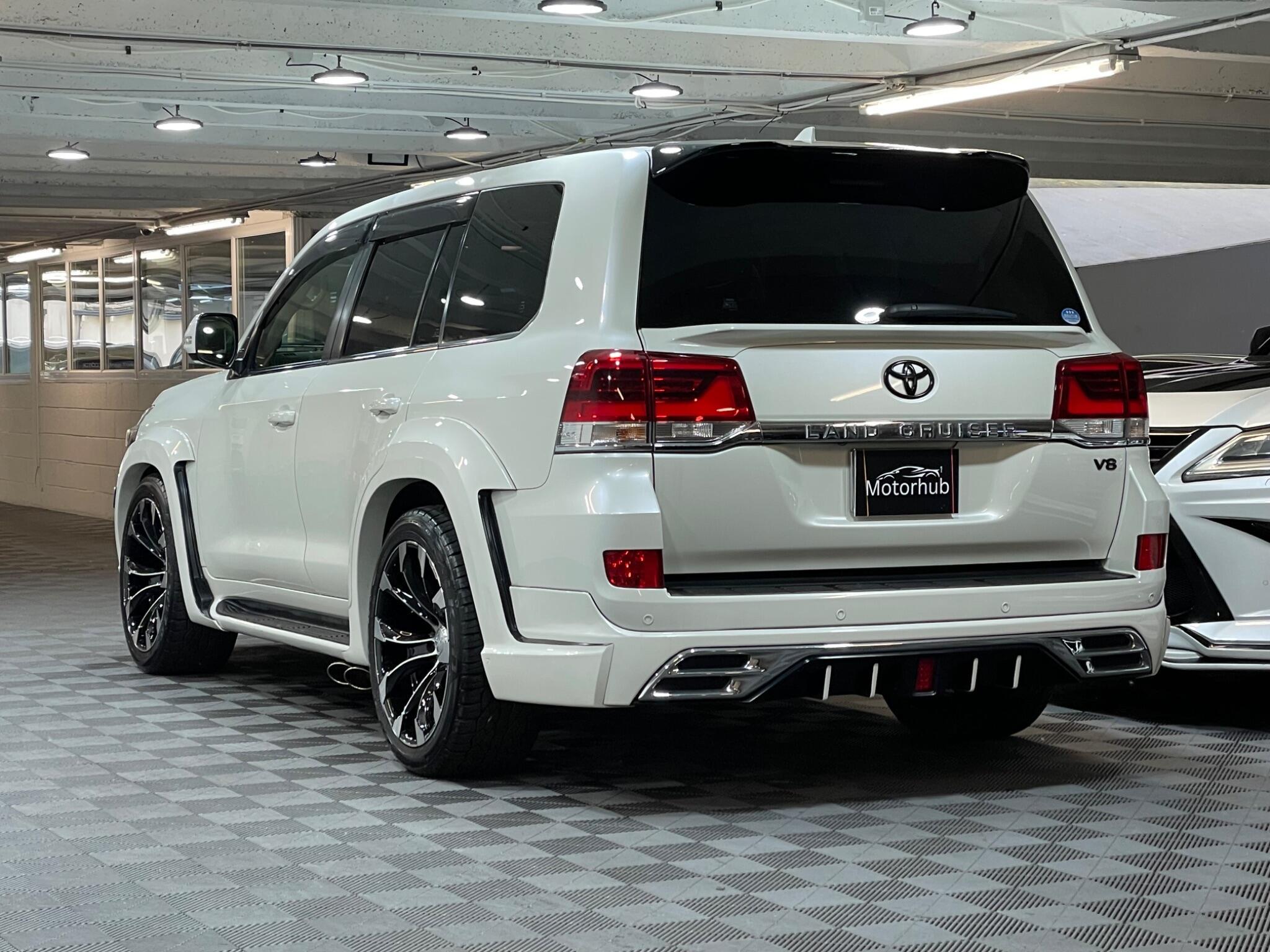Toyota Land Cruiser - Image 20