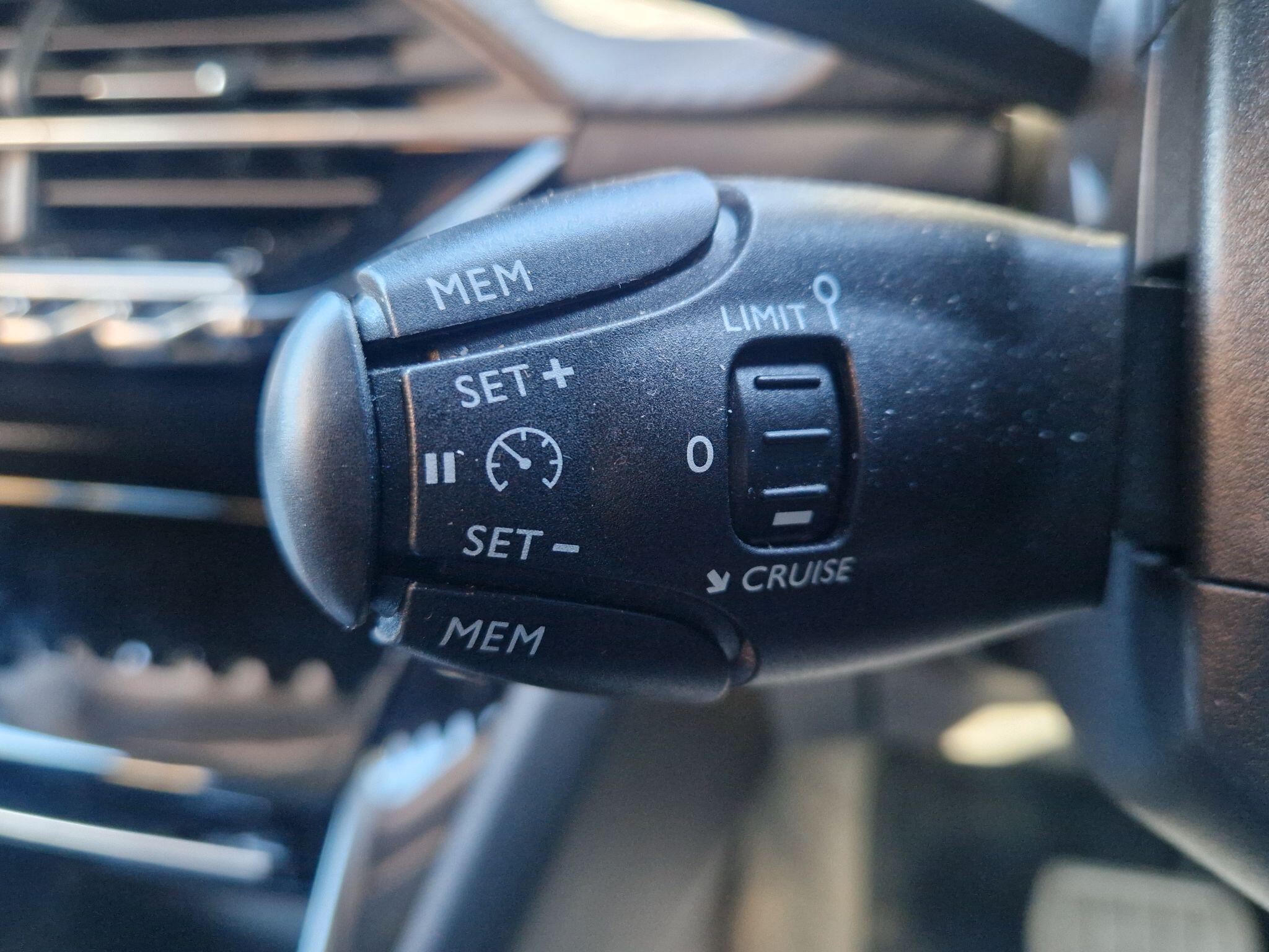 Peugeot 2008 - Image 34