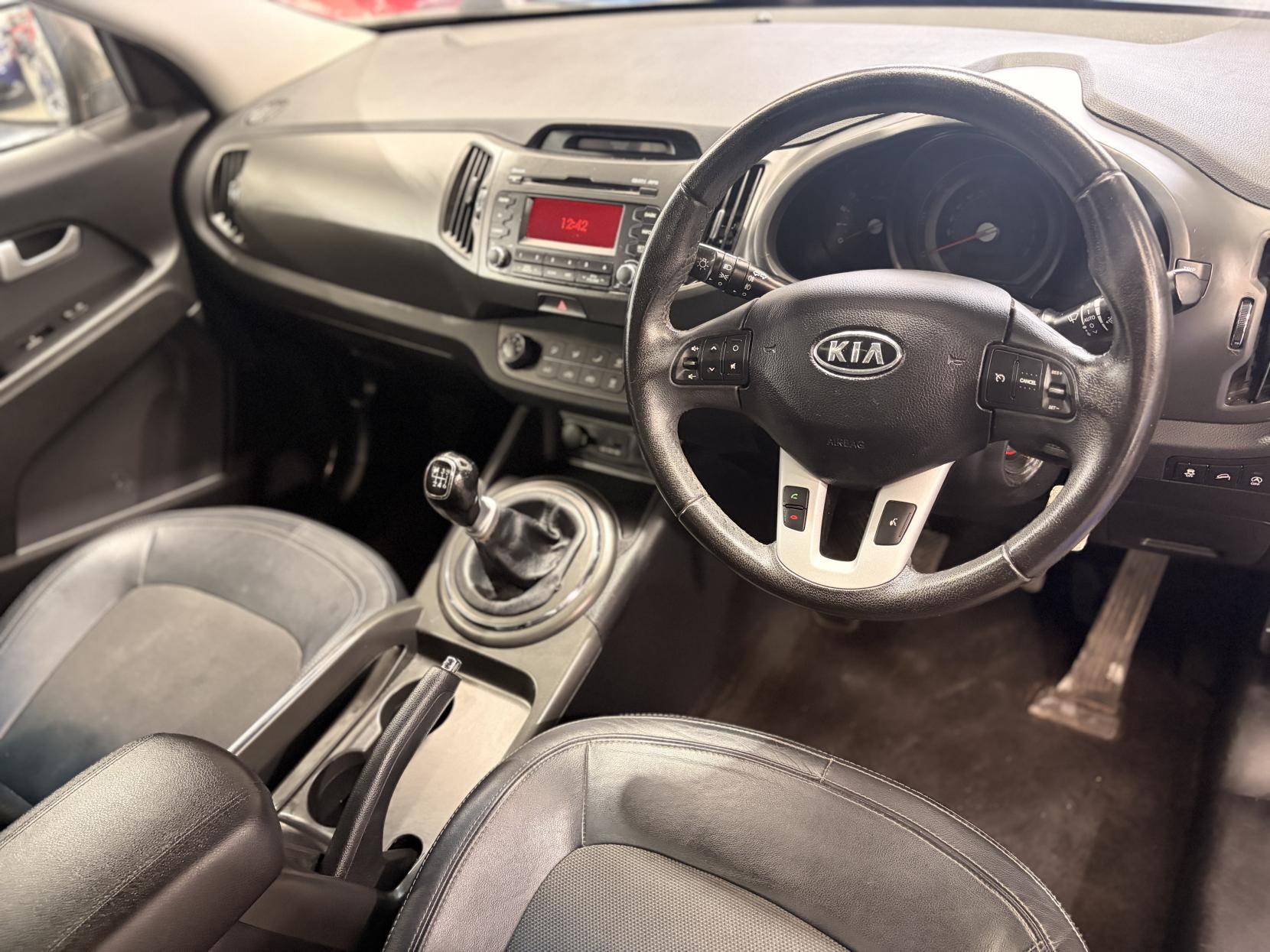 Kia Sportage - Image 19