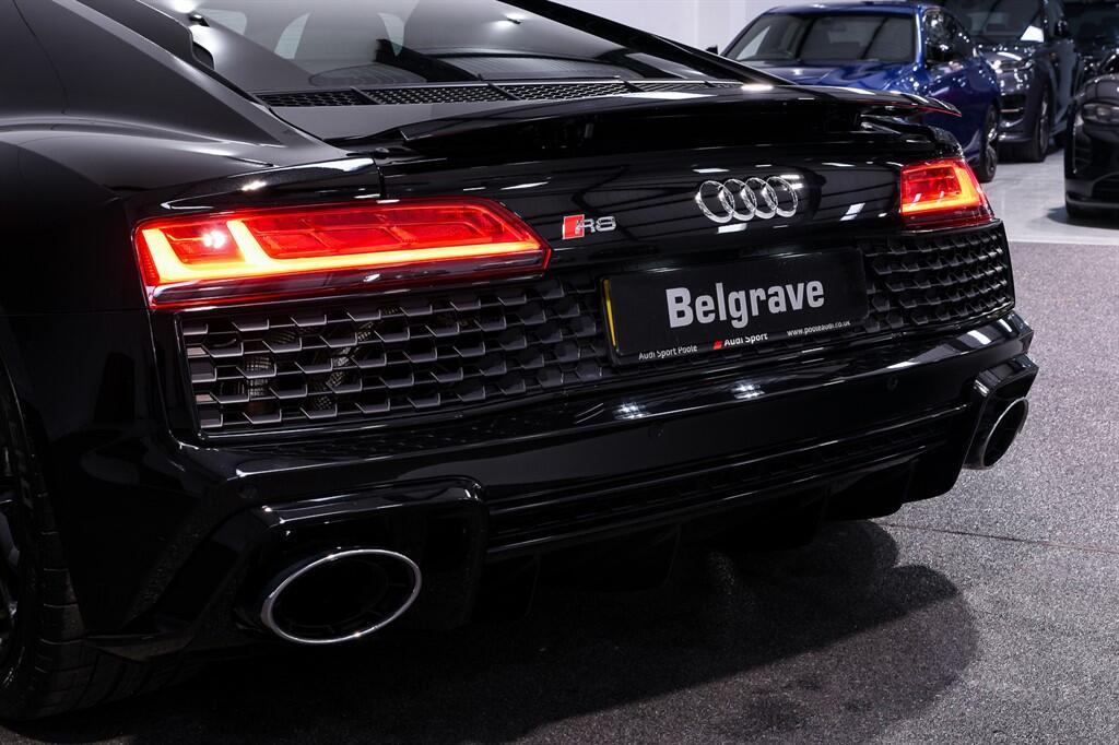 Audi R8 - Image 17