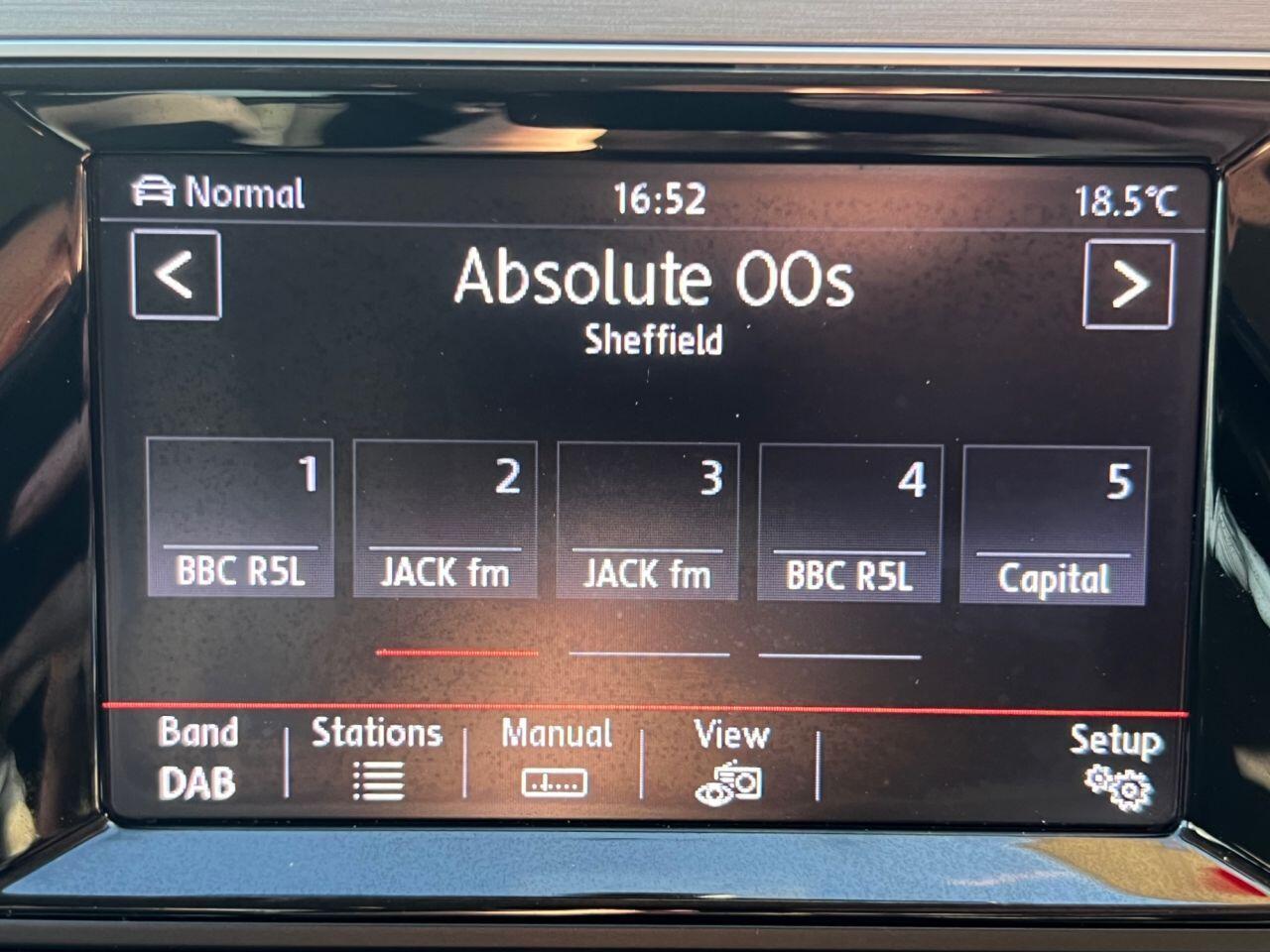 Volkswagen Golf - Image 19