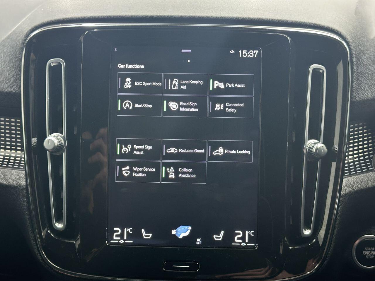 Volvo XC40 - Image 24