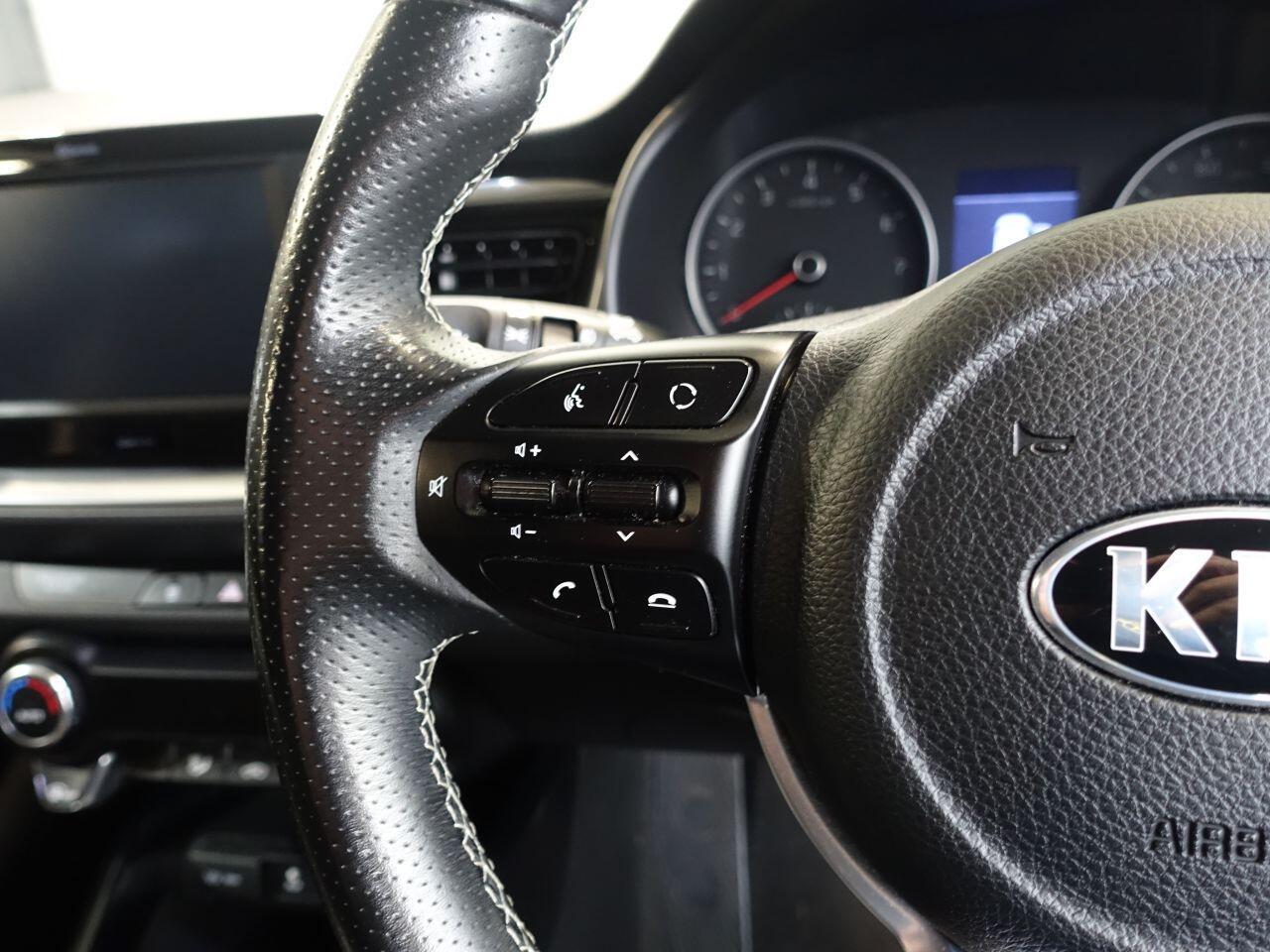 Kia Stonic - Image 19