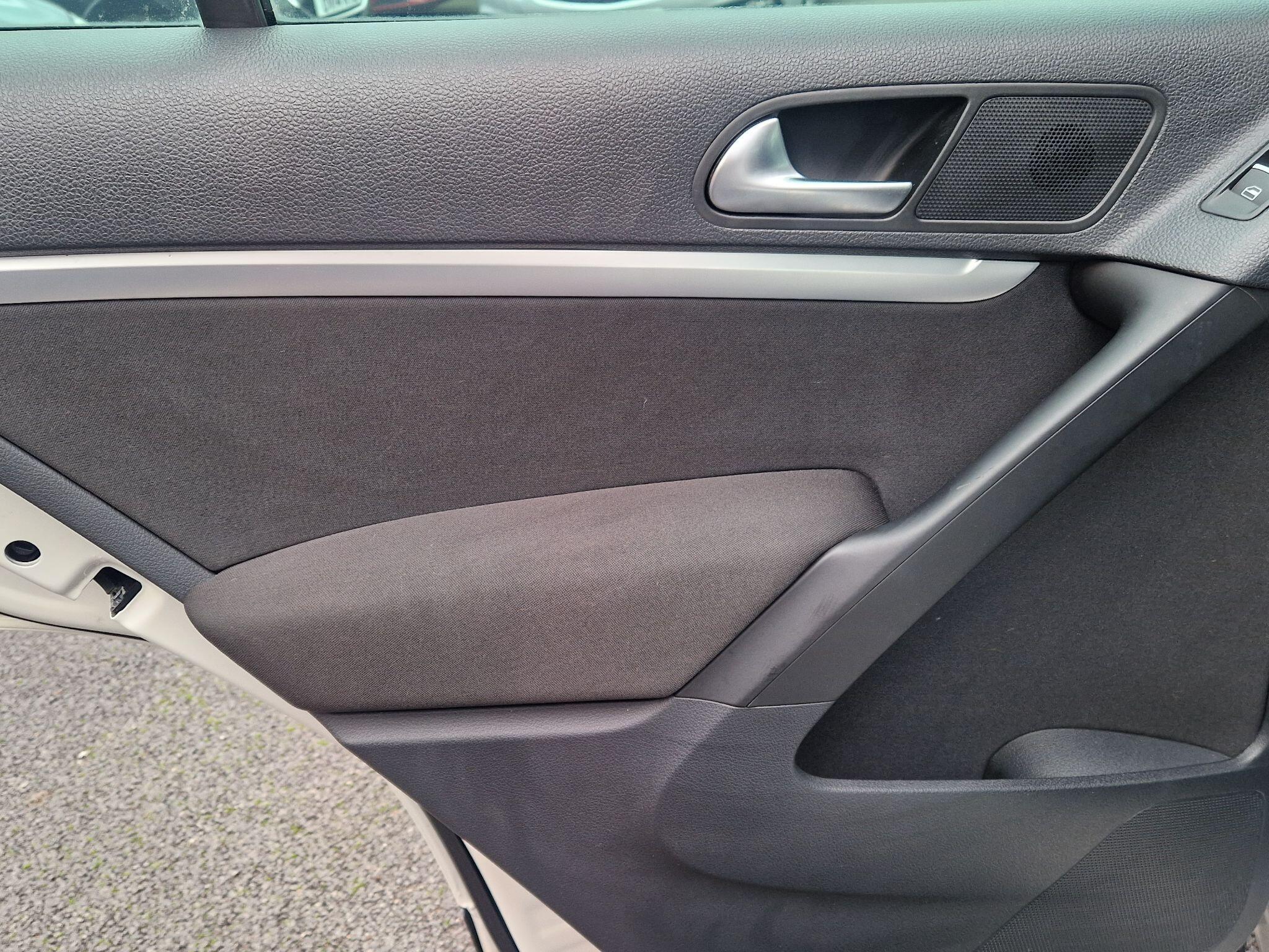 Volkswagen Tiguan - Image 41