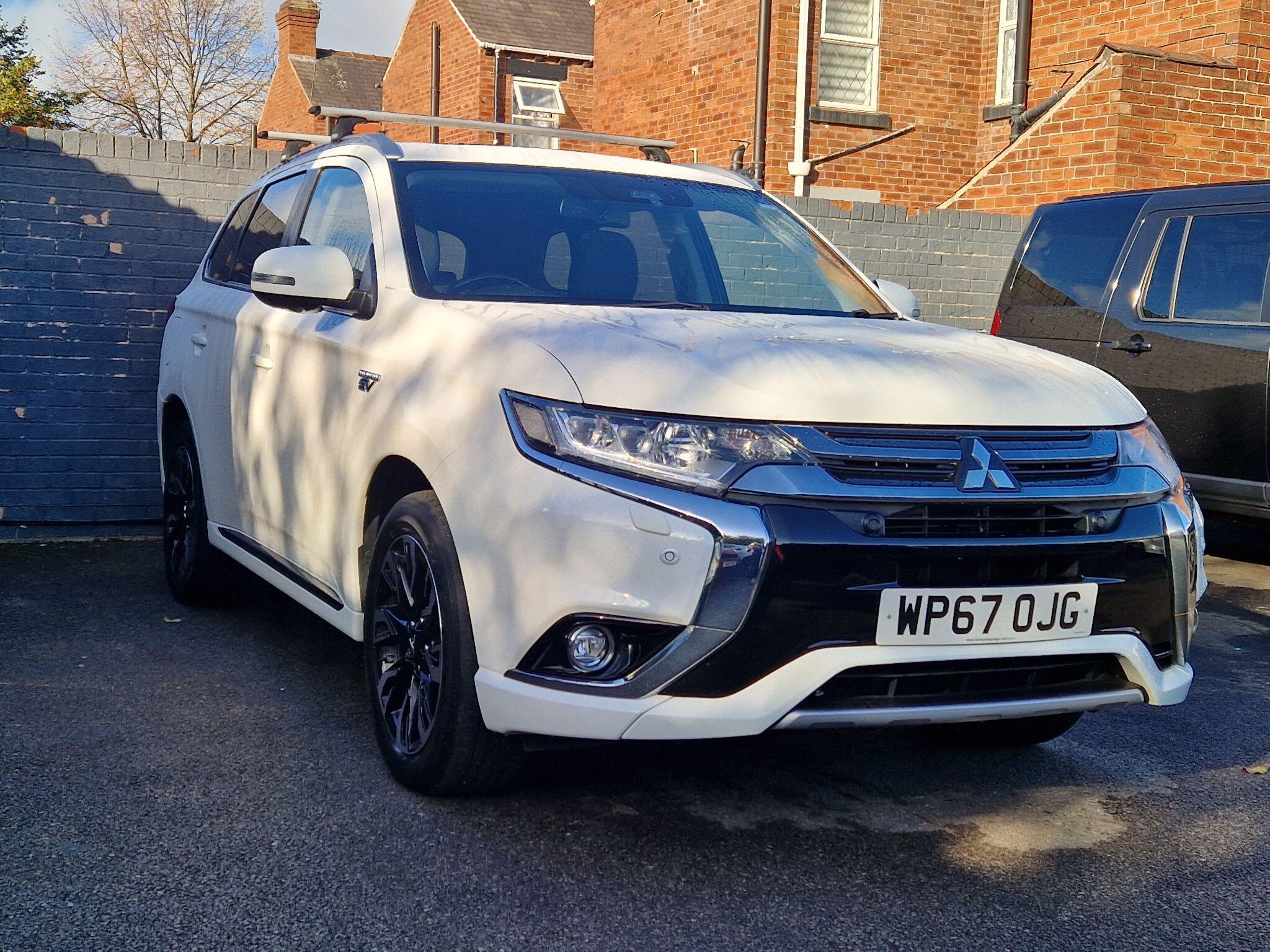 Mitsubishi Outlander - Image 16