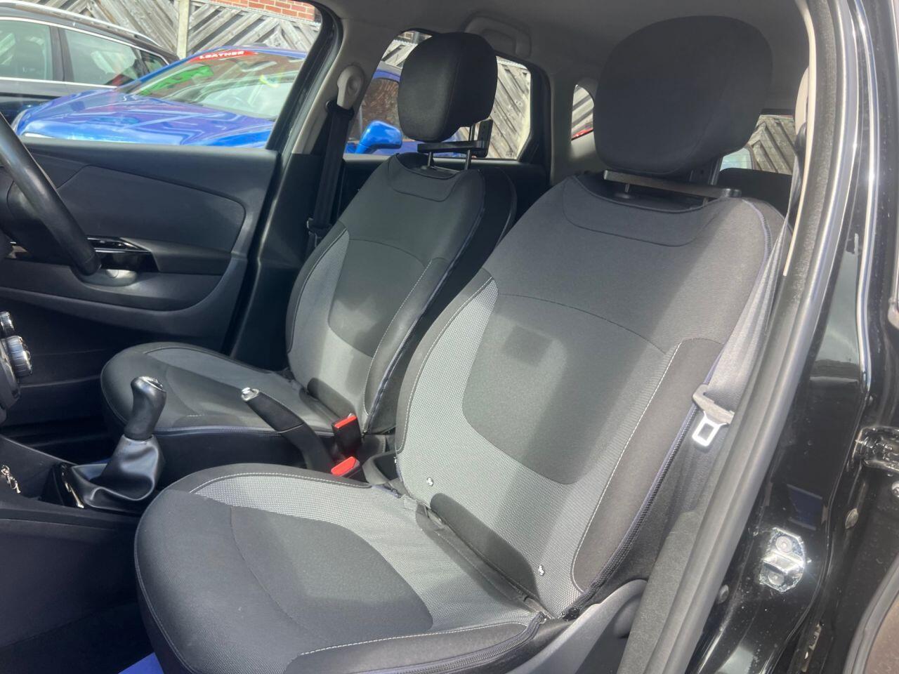 Renault Captur - Image 8
