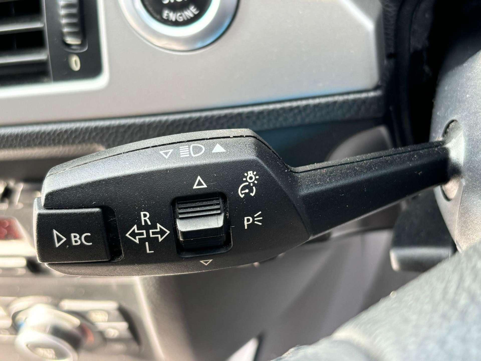 BMW 3 Series - Image 40