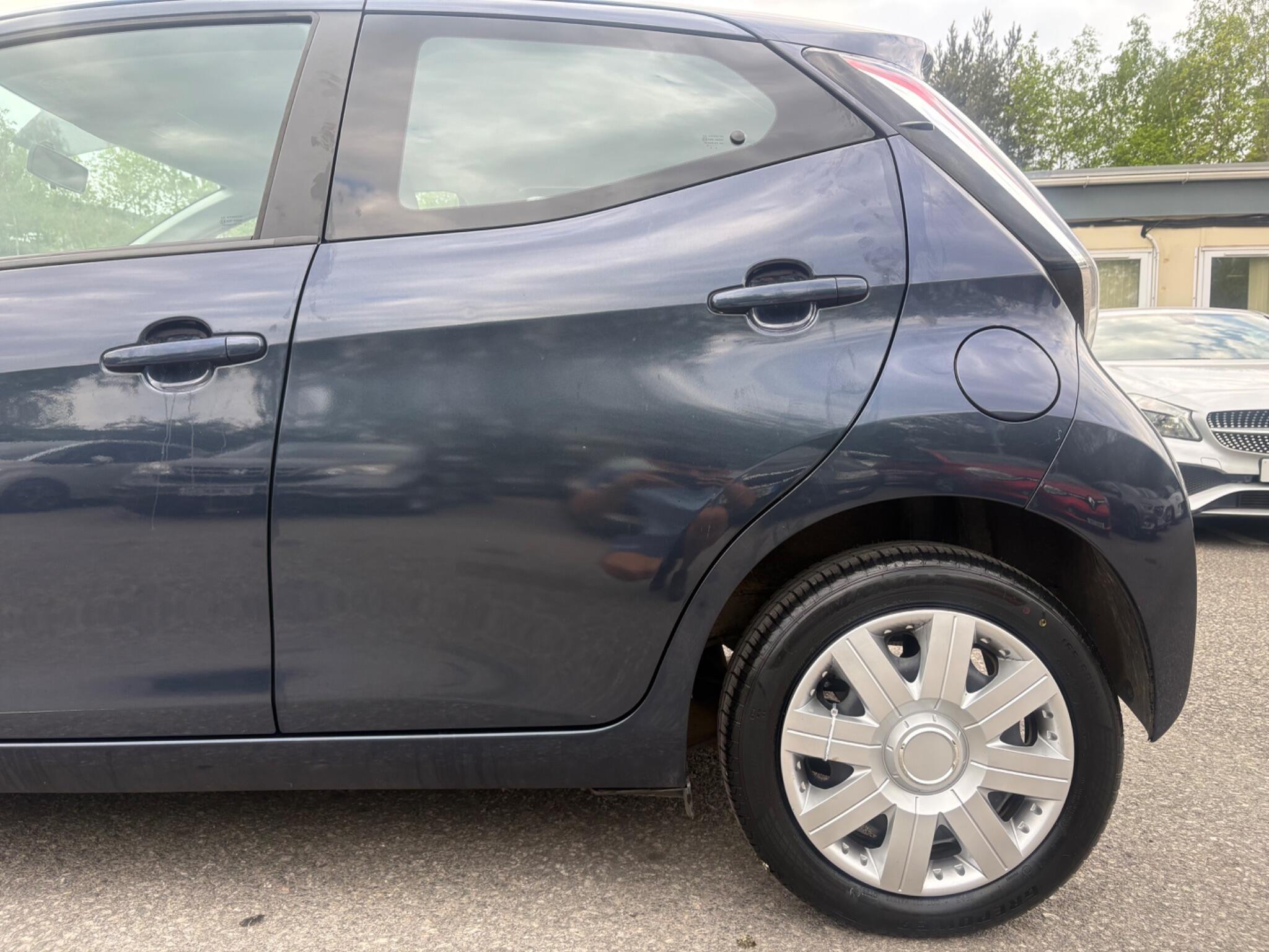 Toyota Aygo - Image 11