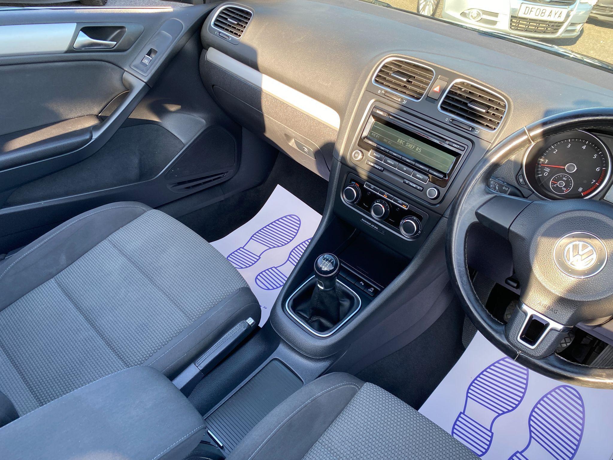 Volkswagen Golf - Image 39