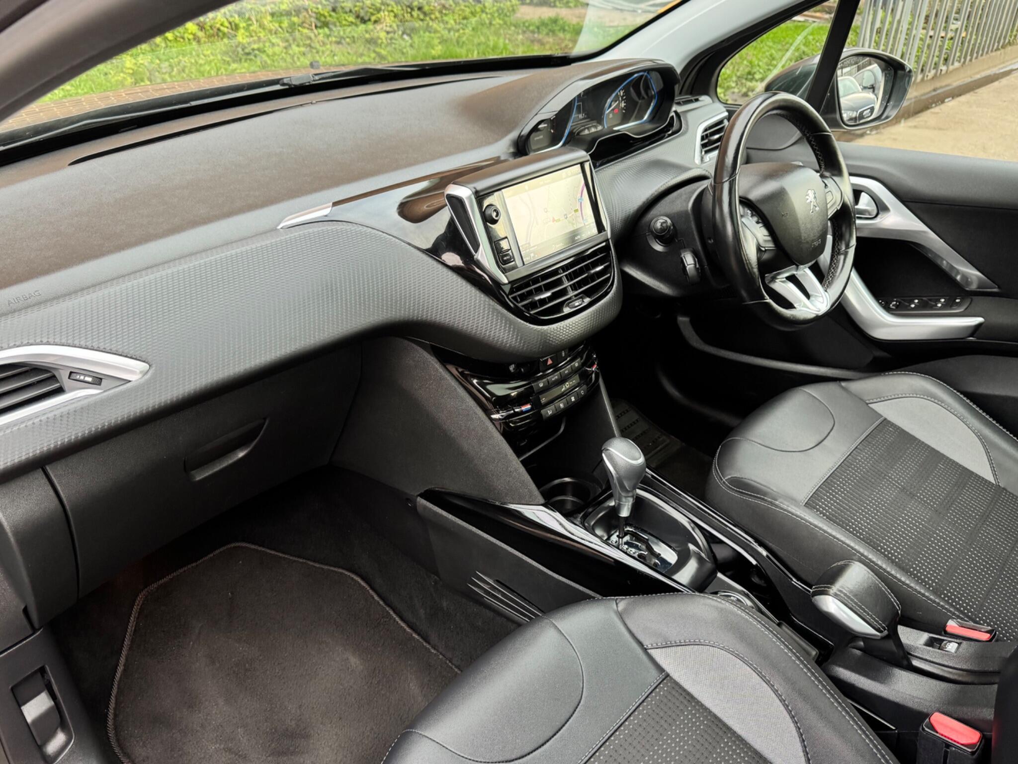 Peugeot 2008 - Image 26