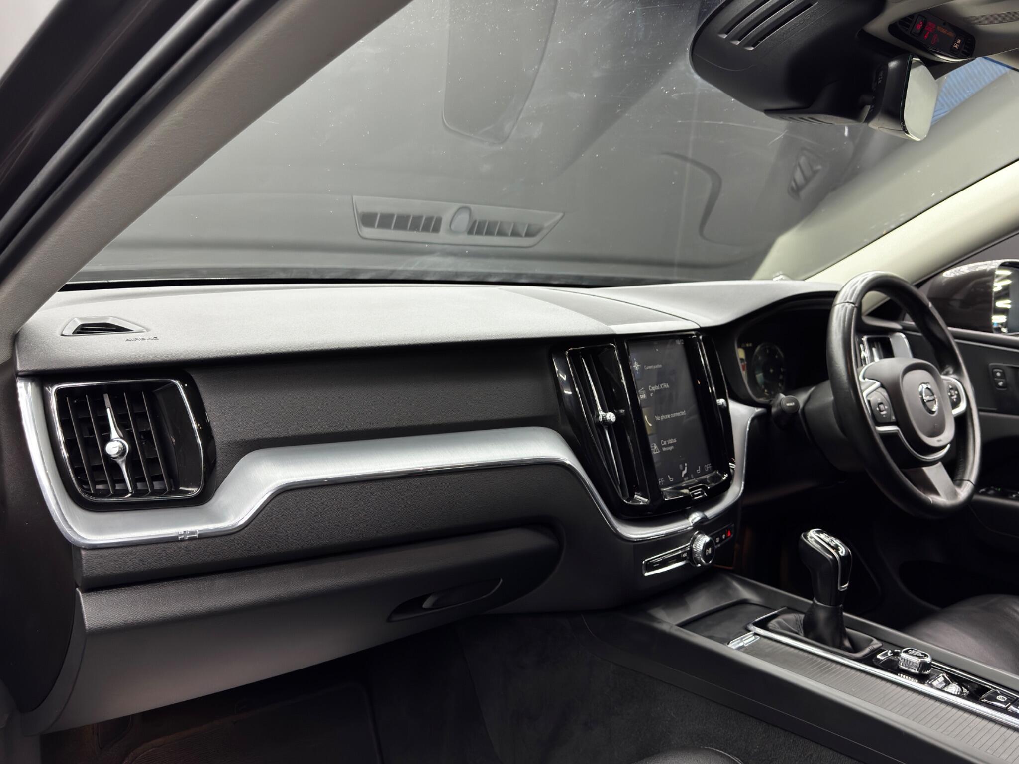 Volvo XC60 - Image 11