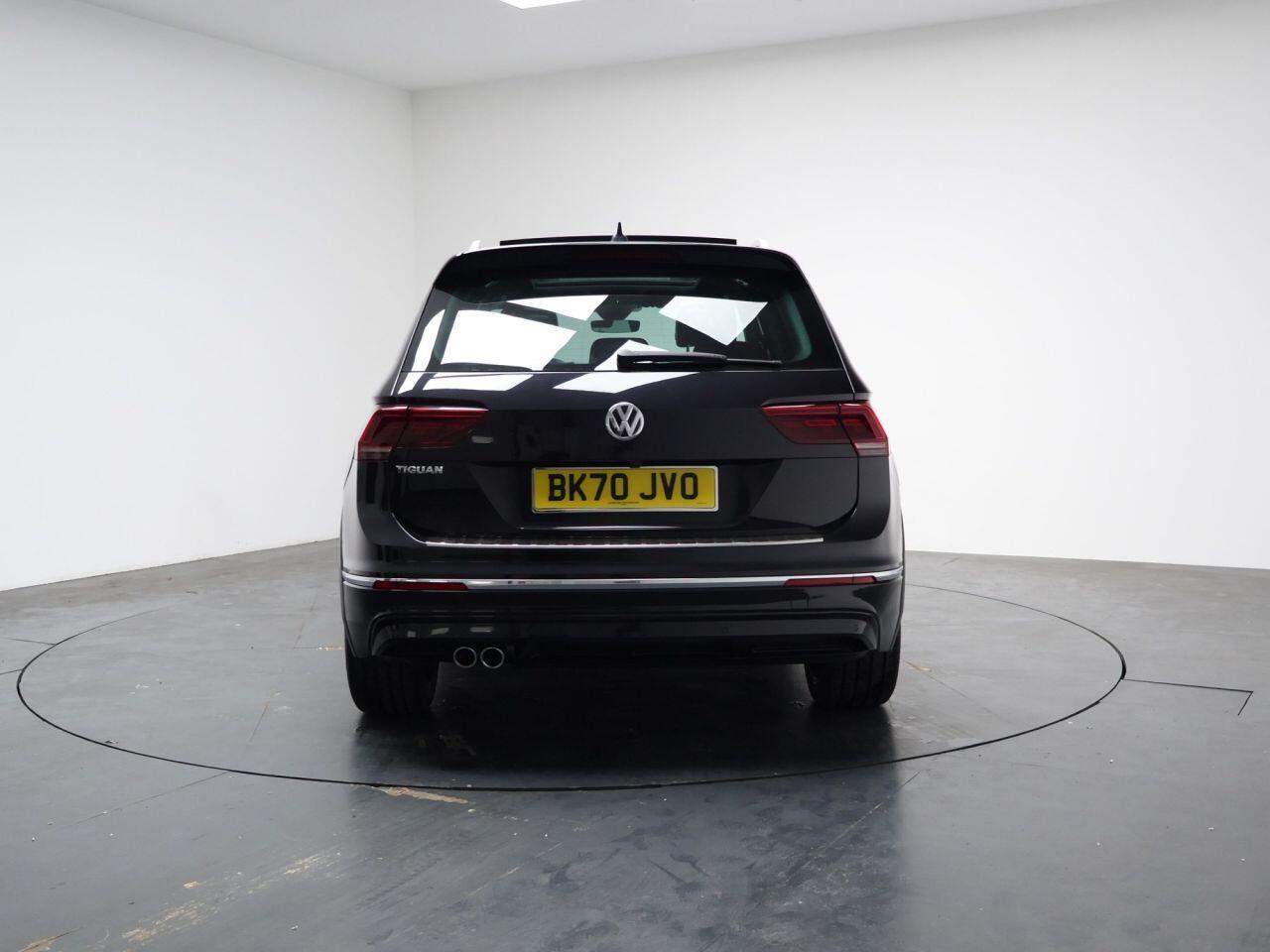 Volkswagen Tiguan - Image 9