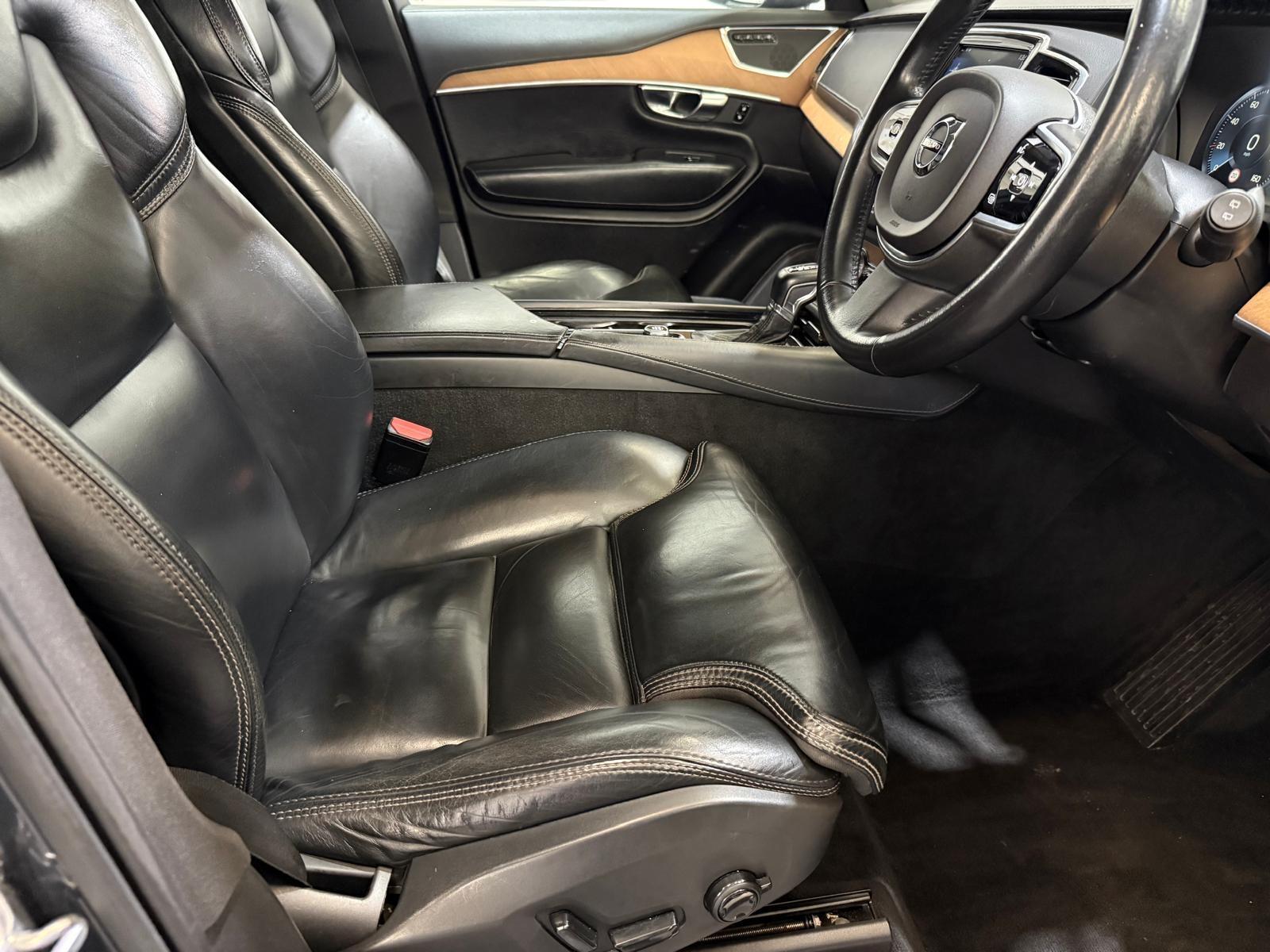 Volvo XC90 - Image 39