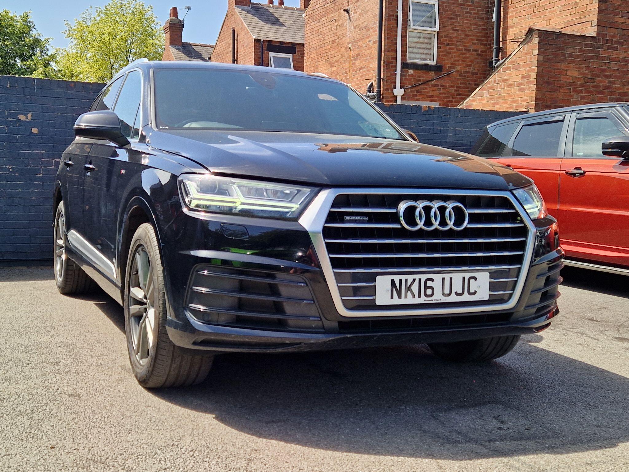 Audi Q7 - Image 16