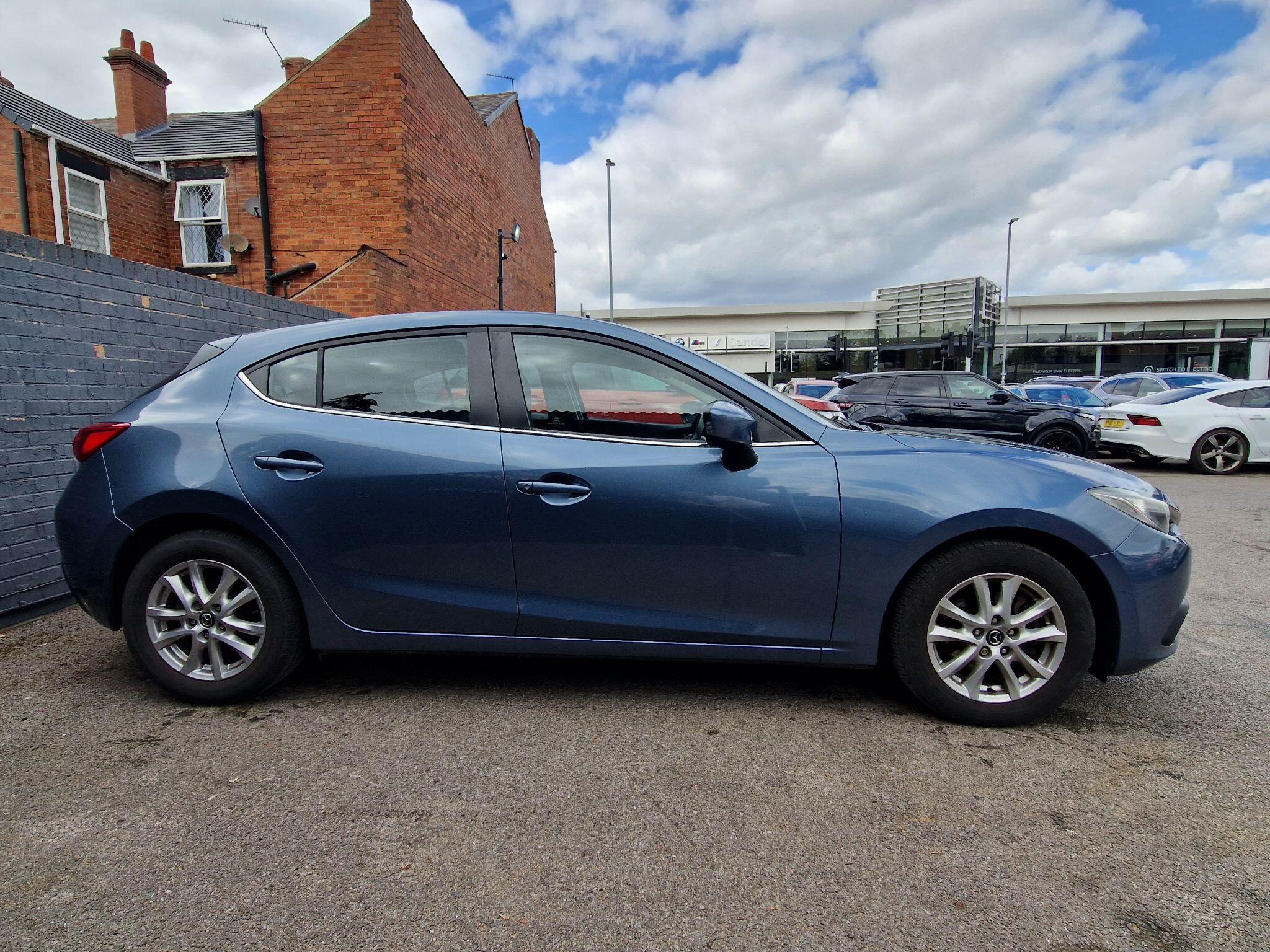 Mazda MAZDA3 - Image 7