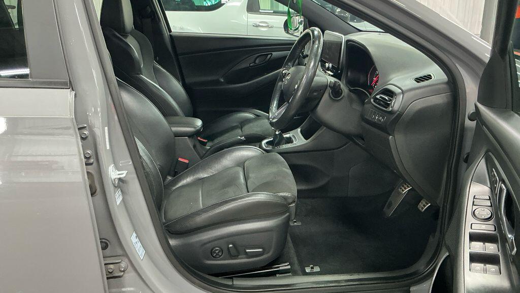 Hyundai i30 - Image 2