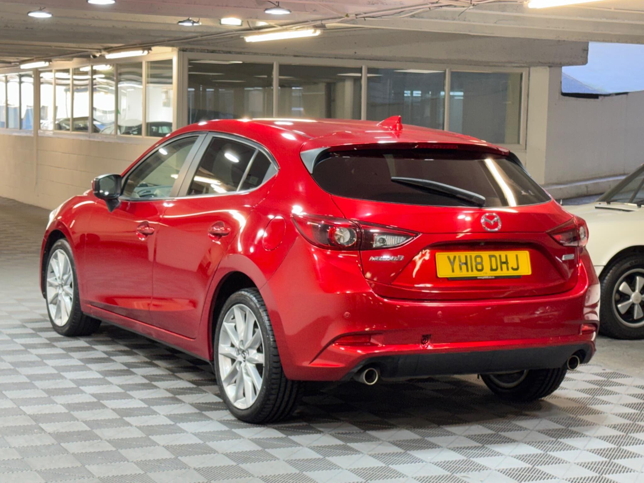 Mazda MAZDA3 - Image 3