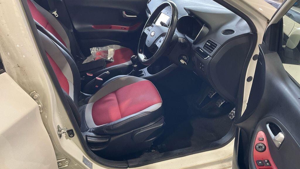 Kia Picanto - Image 2