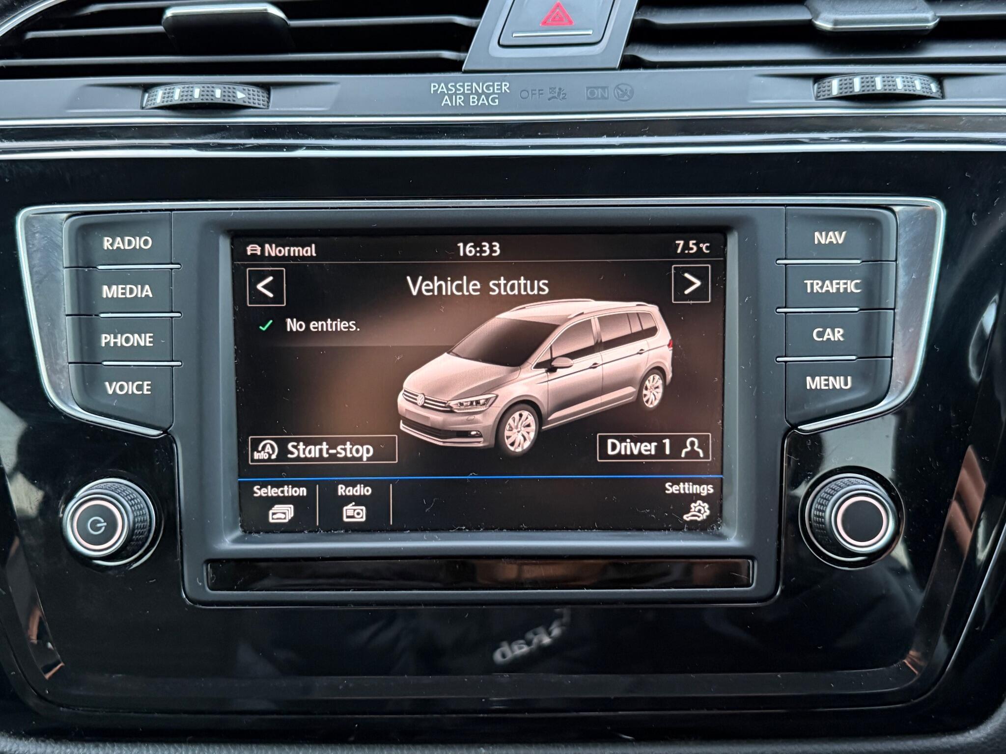 Volkswagen Touran - Image 45