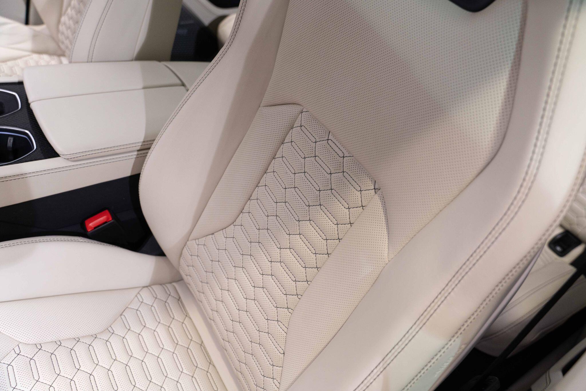 Lamborghini Urus - Image 28