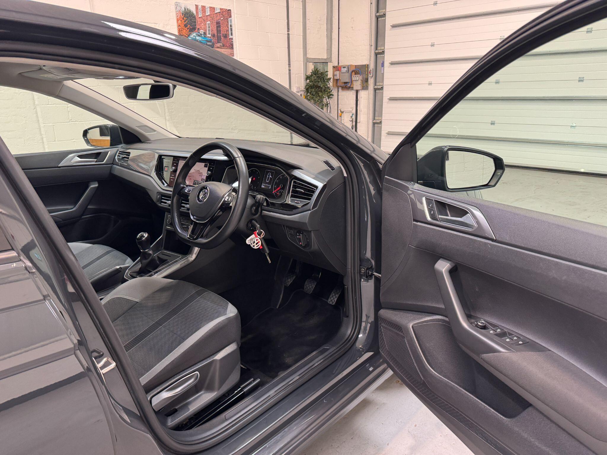 Volkswagen Polo - Image 41