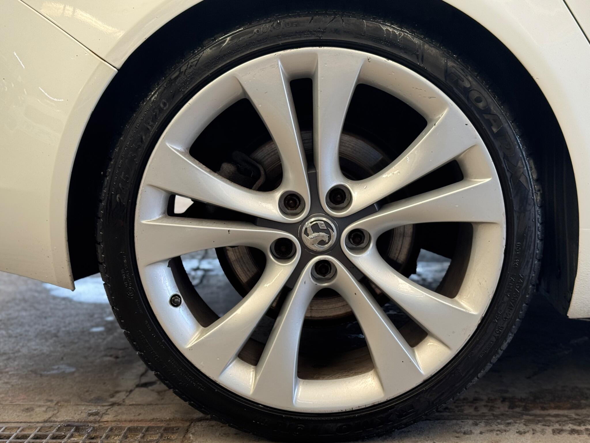 Vauxhall Insignia - Image 29