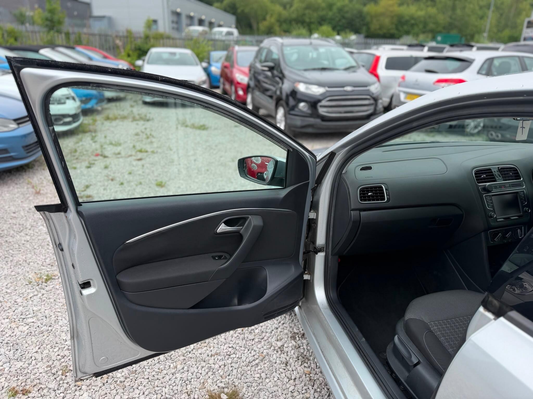 Volkswagen Polo - Image 15