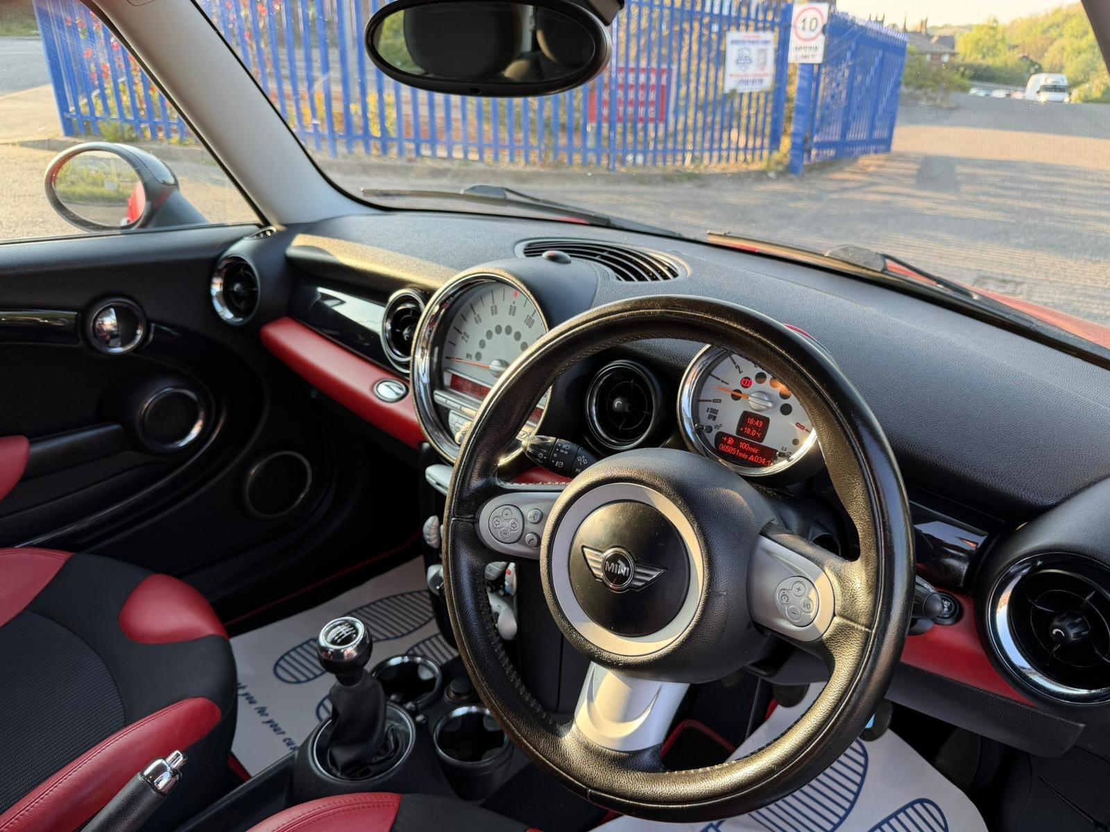 MINI Hatch - Image 16
