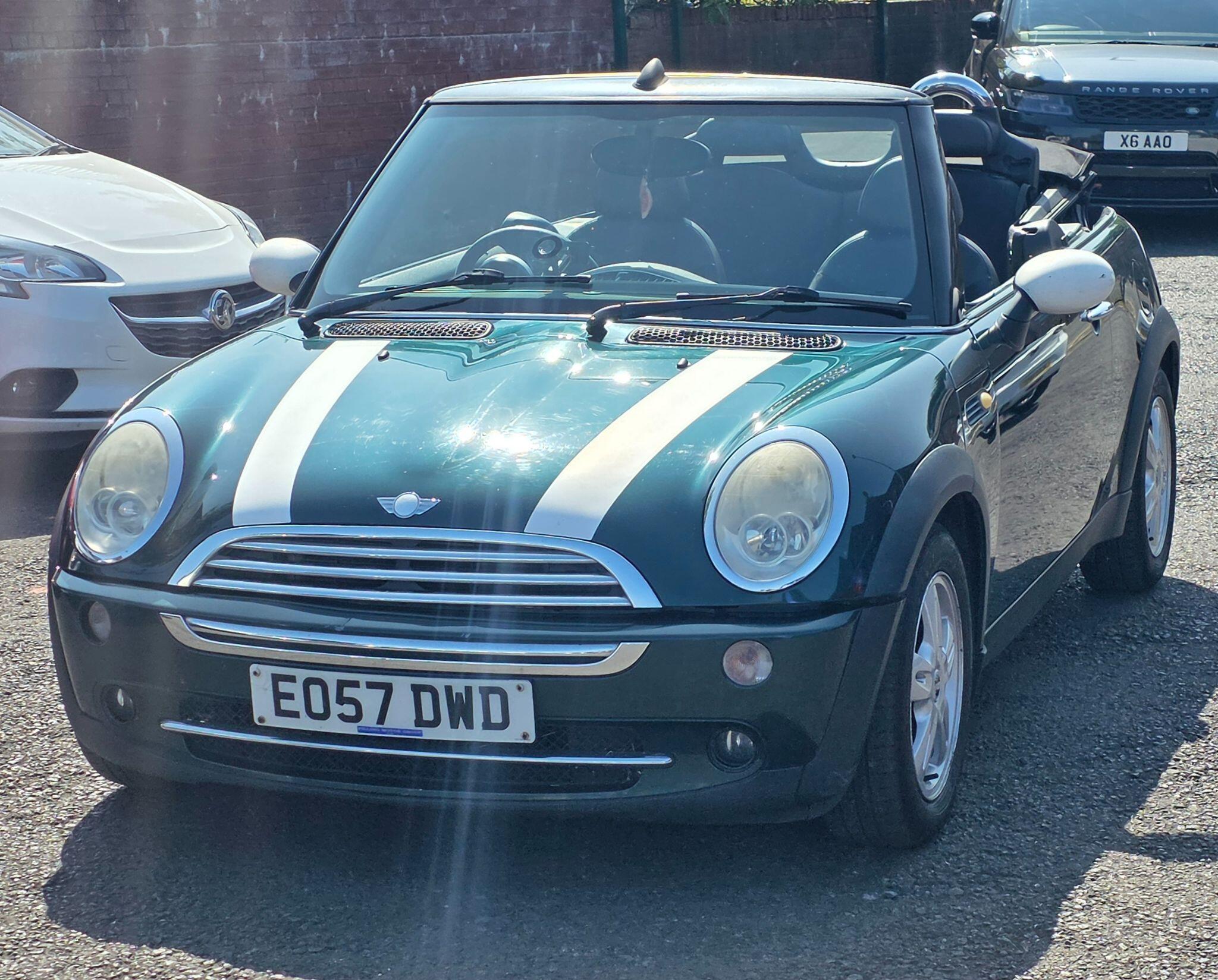 MINI Convertible - Image 3
