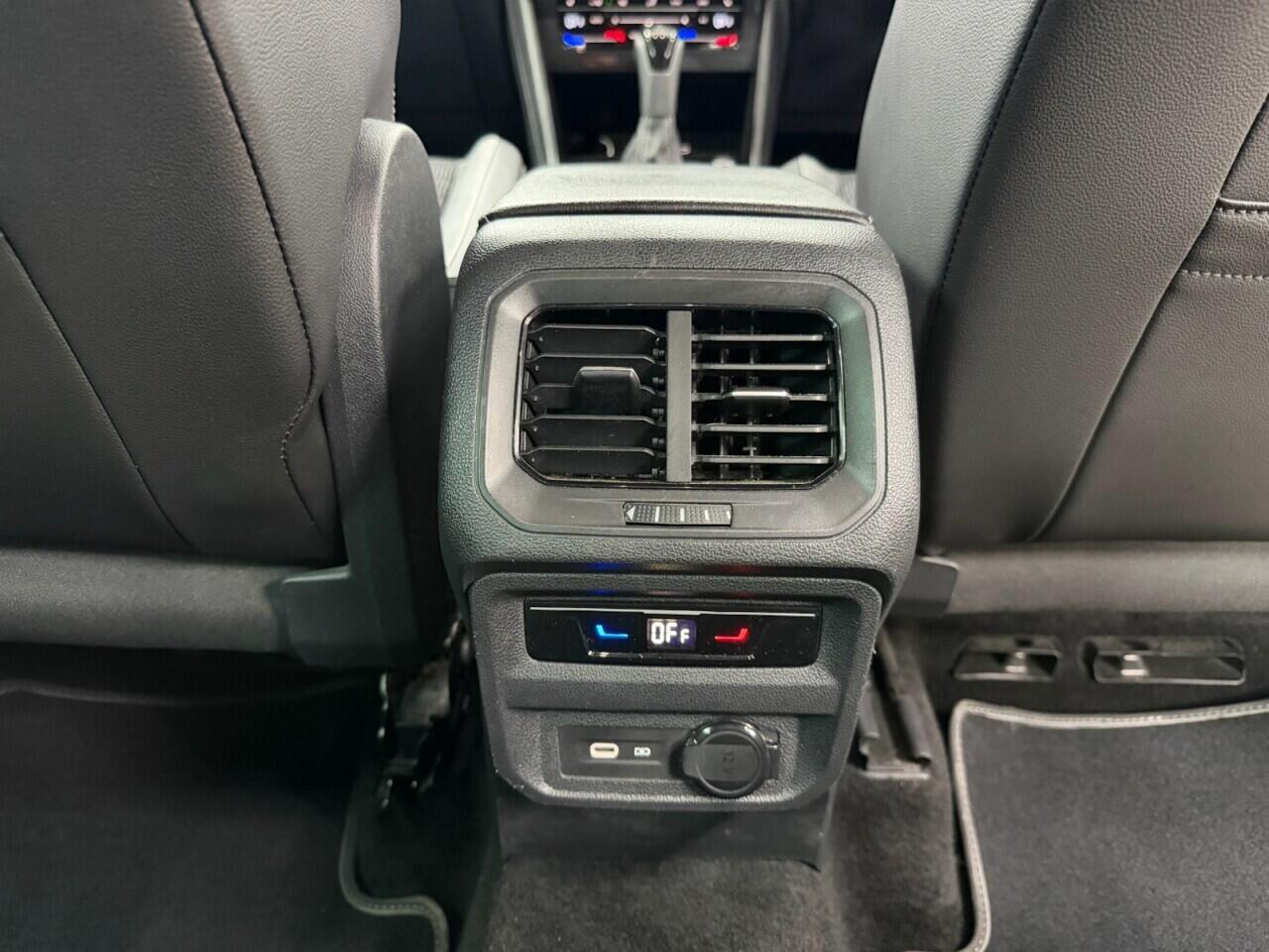 Volkswagen Tiguan - Image 19