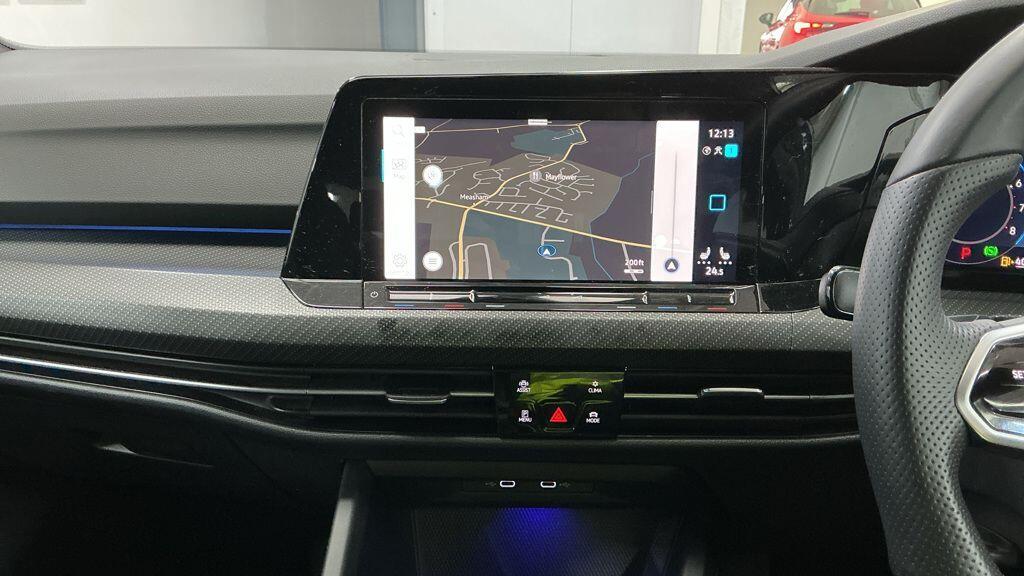 Volkswagen Golf - Image 12