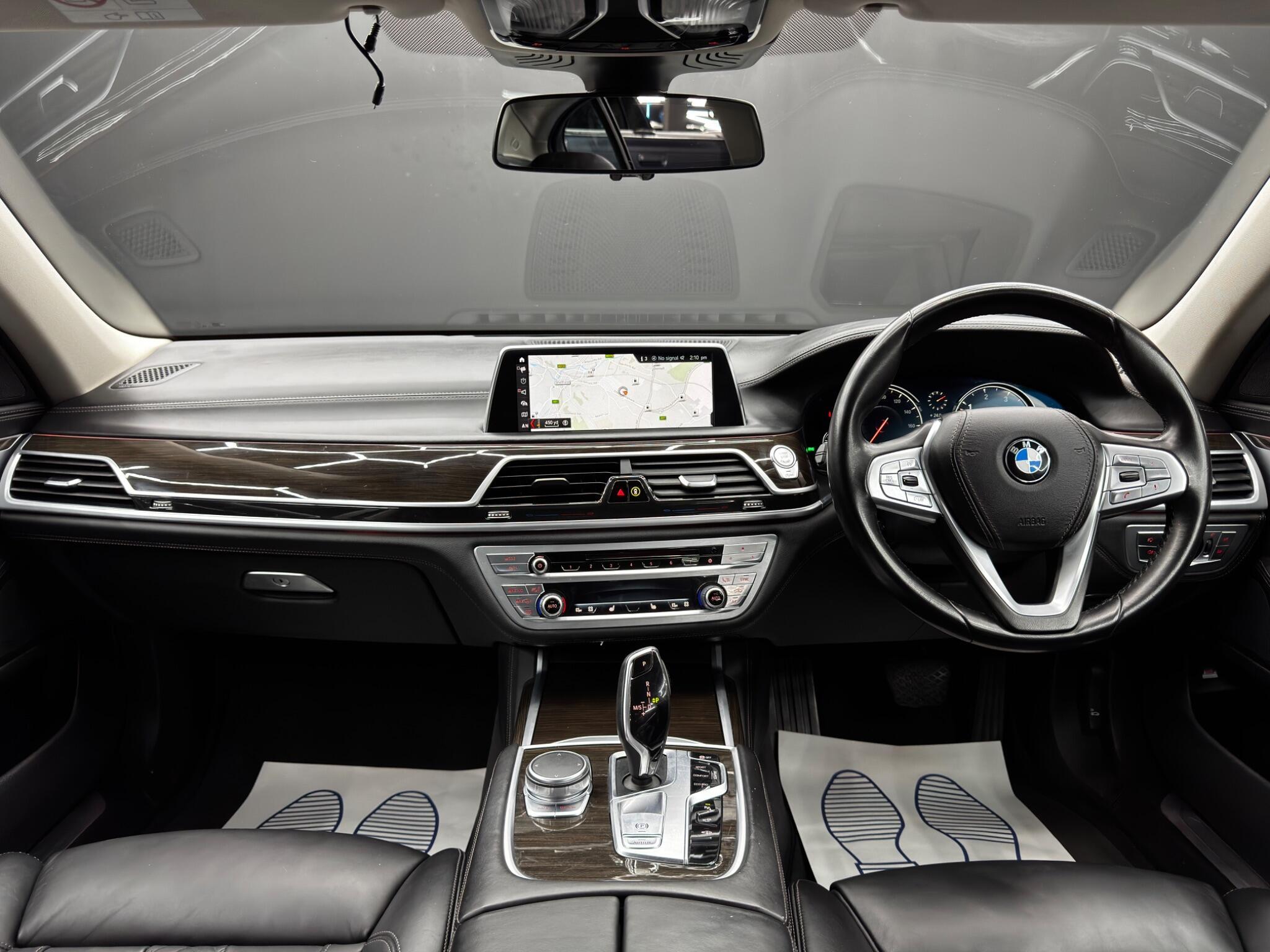 BMW 7 Series - Image 10