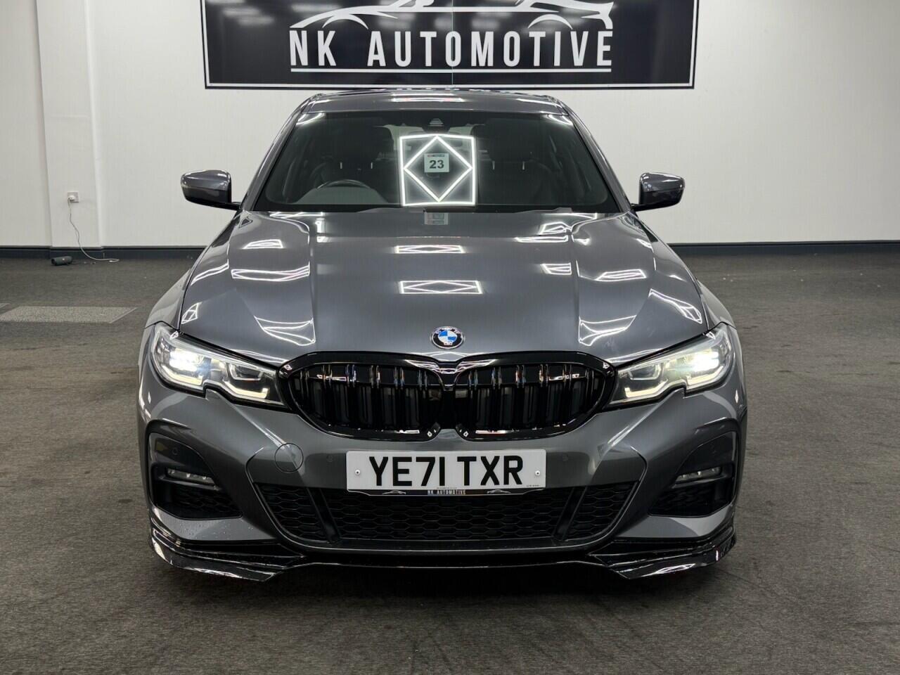 BMW 3 Series - Image 9