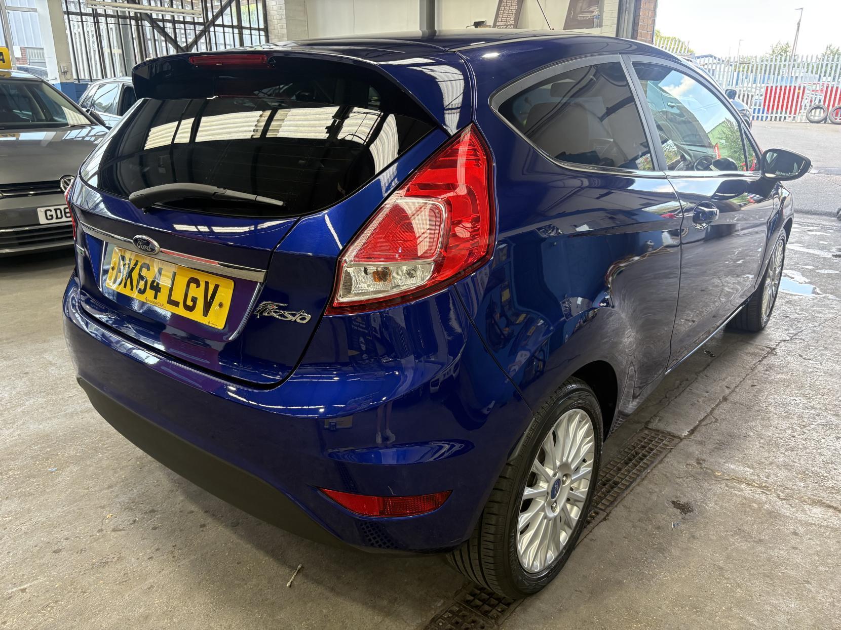 Ford Fiesta - Image 9