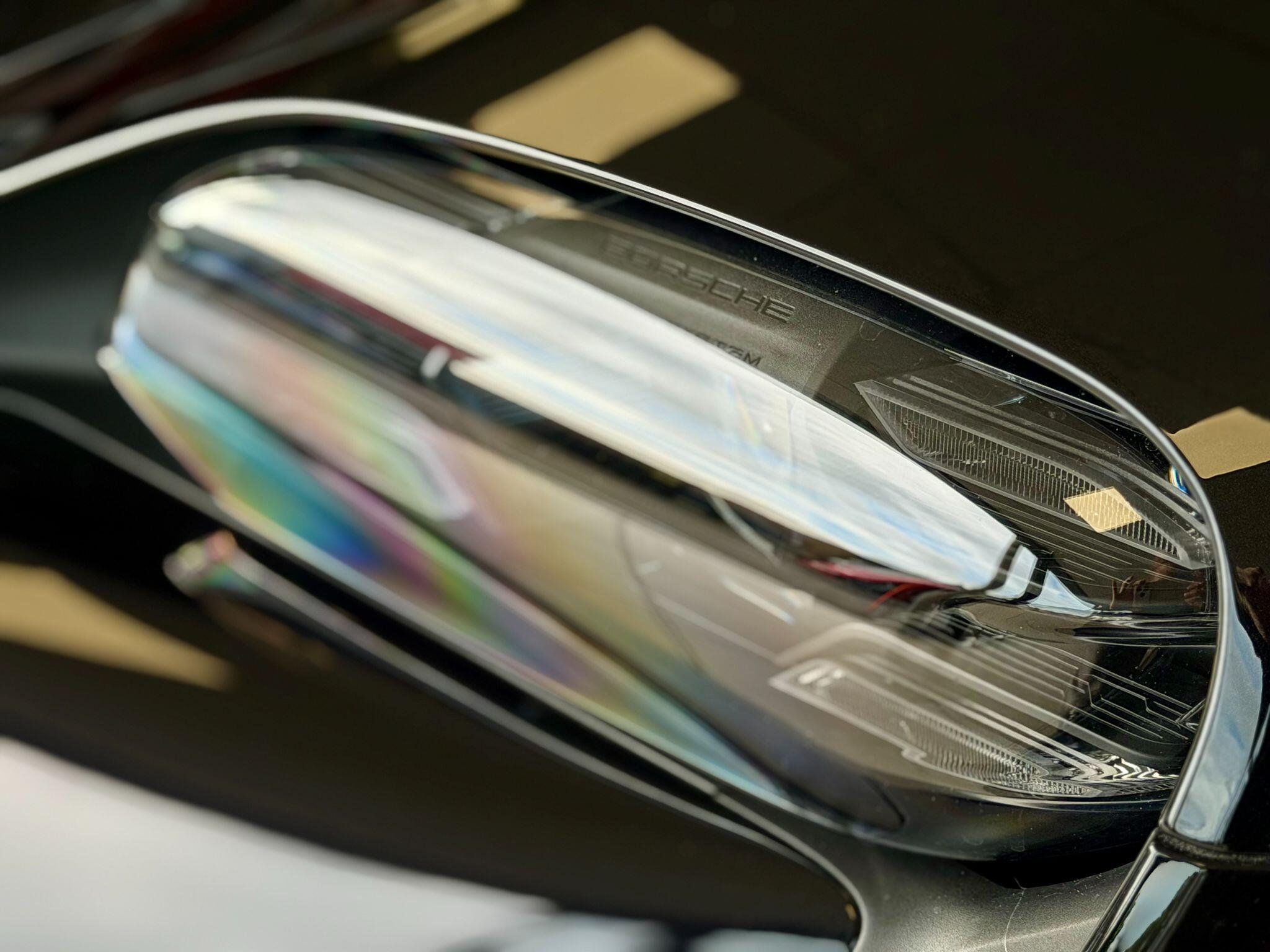 Porsche Taycan - Image 6