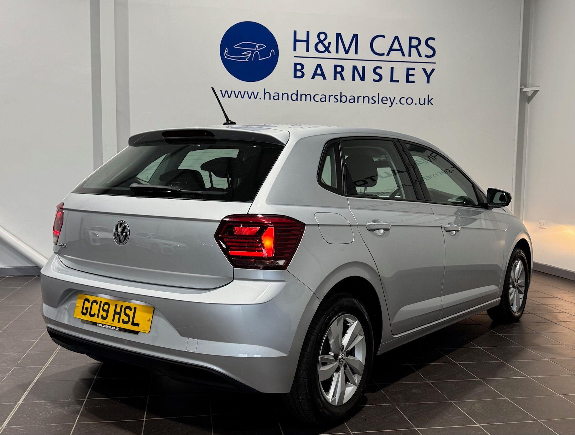 Volkswagen Polo - Image 11