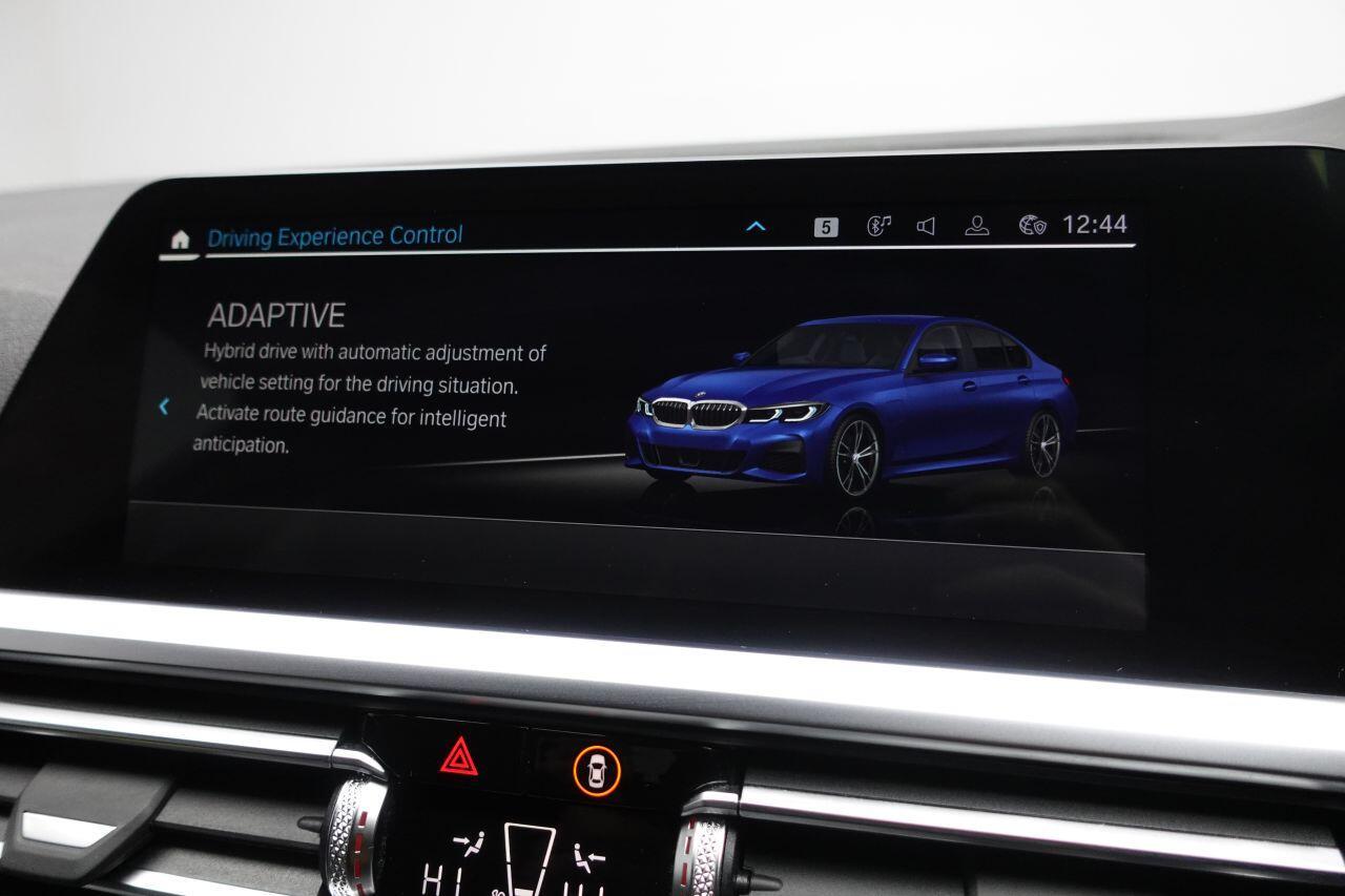 BMW 3 Series - Image 36