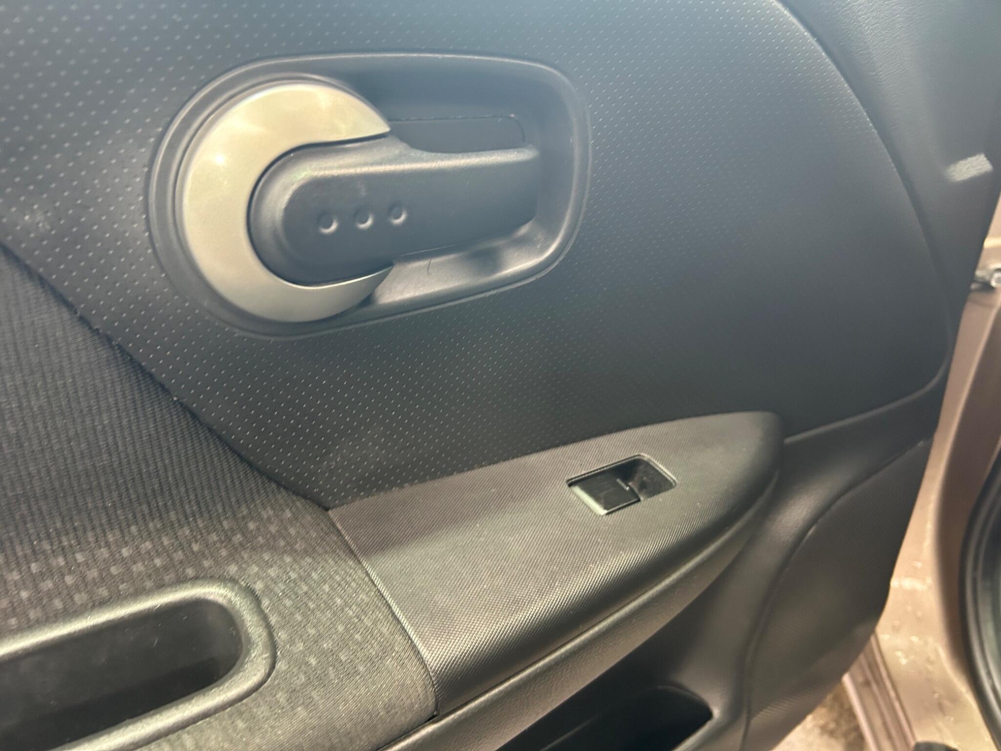 Nissan Note - Image 17