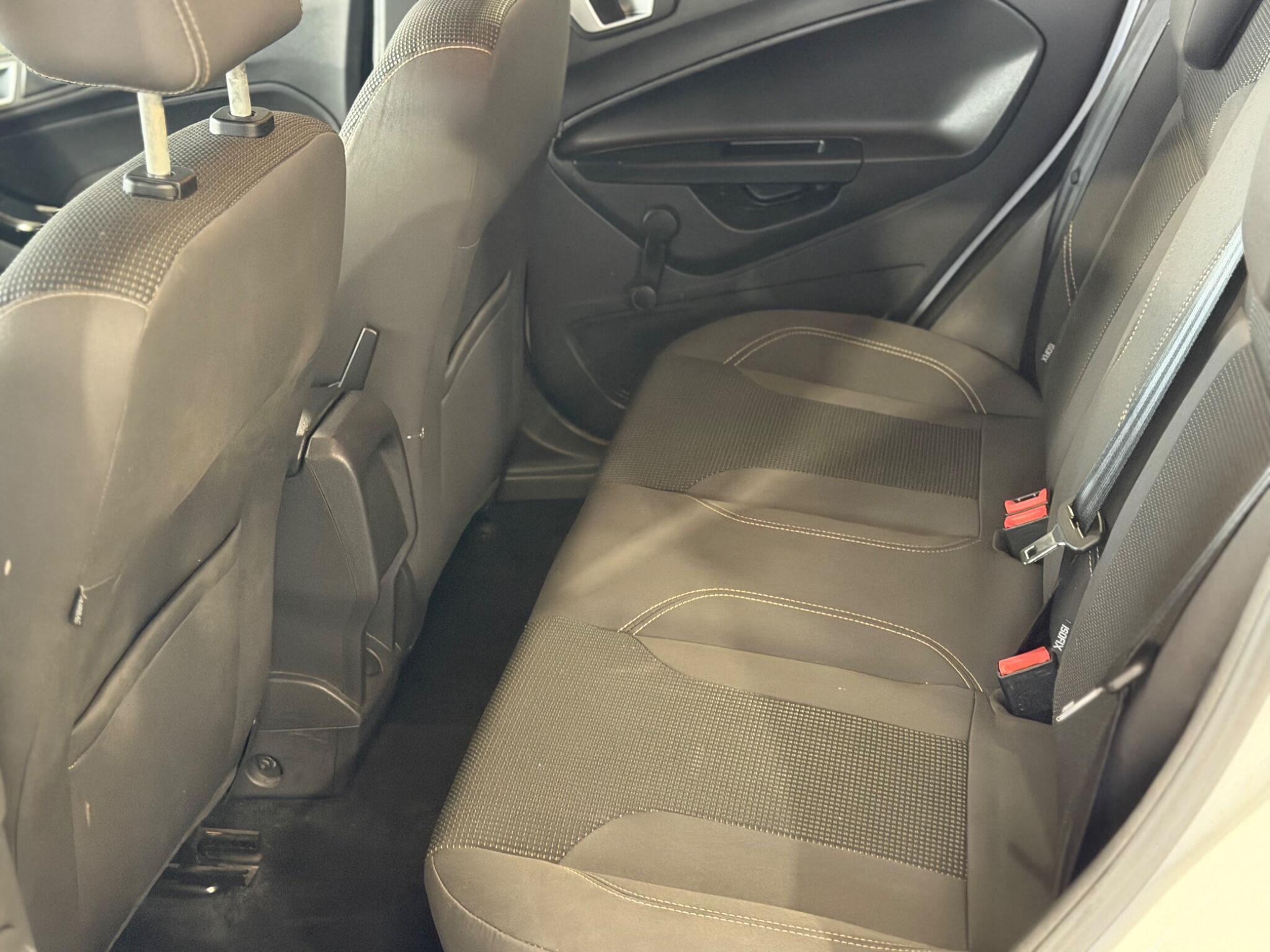 Ford Fiesta - Image 37